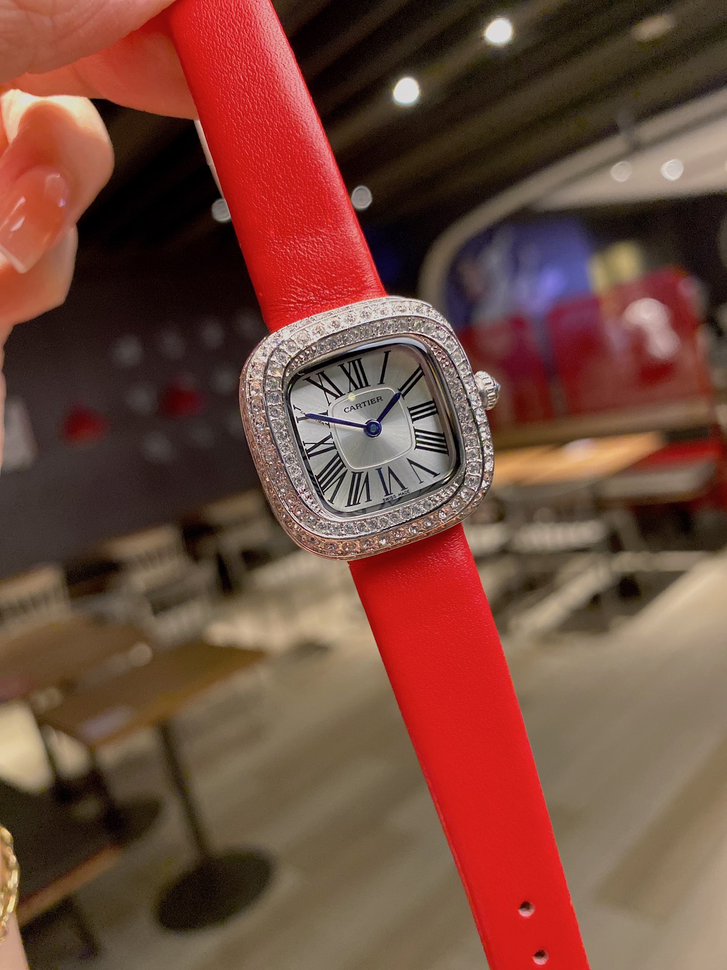 TOP Cartier COUSSIN DE CARTIER 💗quartz Watches - Five Colors