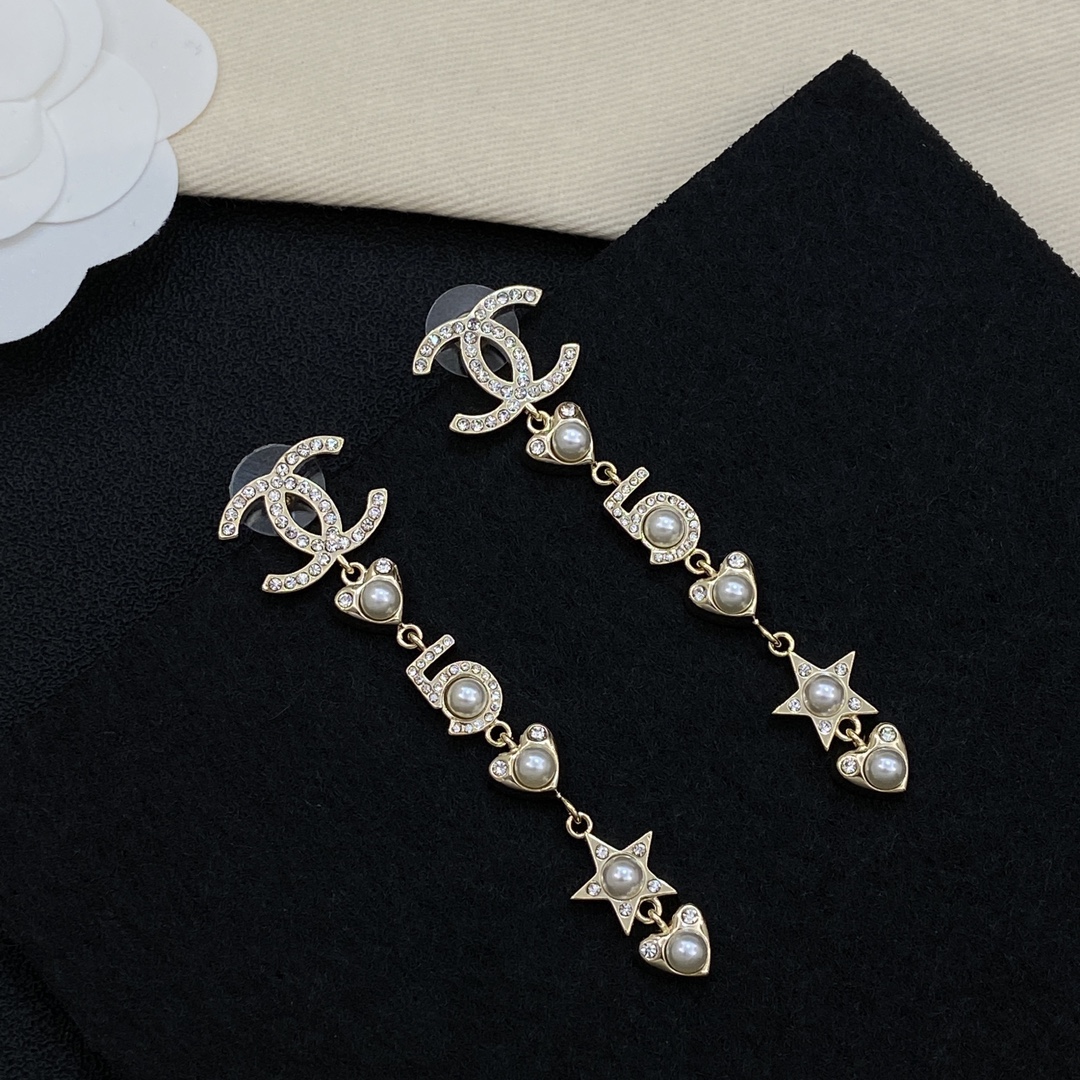 TOP CHANEL CC Earrings - Gold