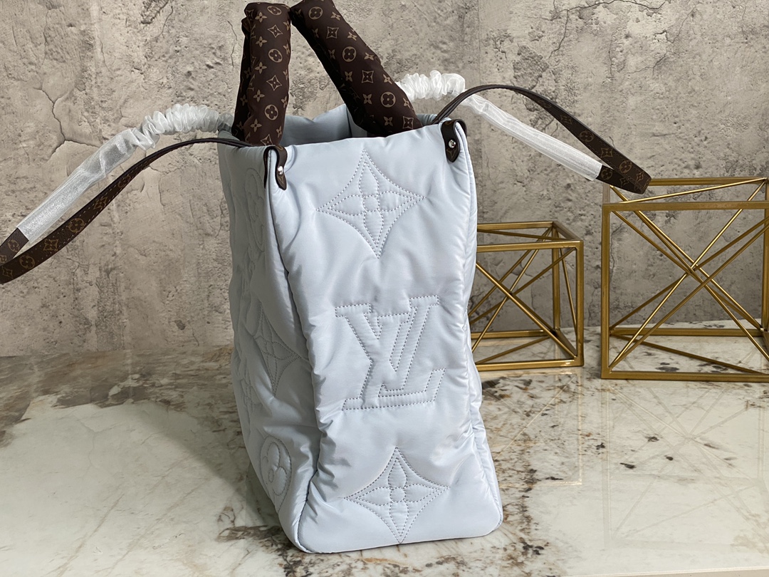 TOP Louis Vuitton LV On The Go Monogram Tote Bag Econyl 41x34x19cm - Light Blue
