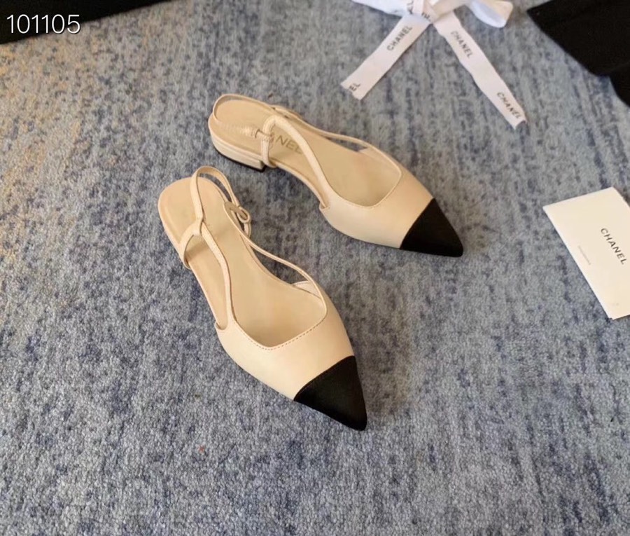 TOP CHANEL Two Tone Pointed Flats  - 2 Colours
