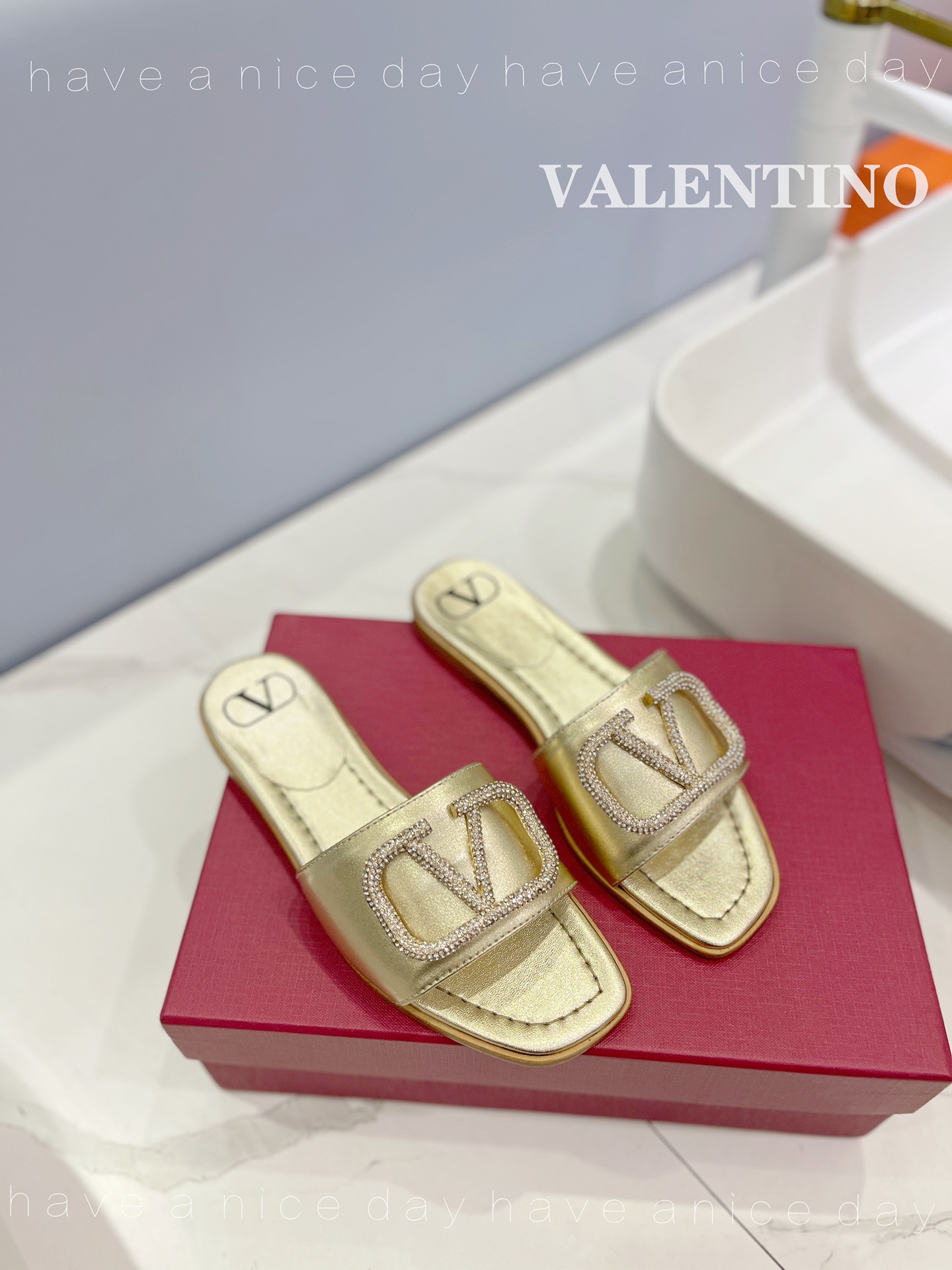 TOP VALENTINO Slippers with Logo  - 8 Color