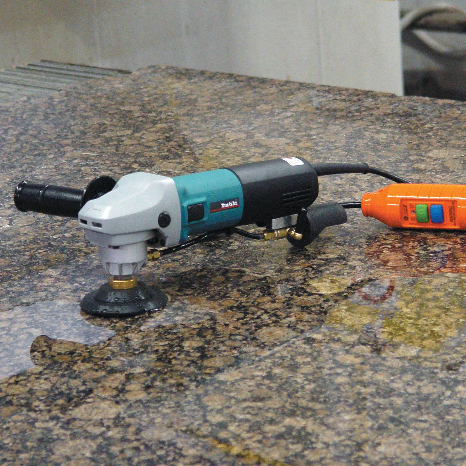 PW5001C 4-Inch 7.9 Amp Hook and Loop Electronic Wet Stone Polisher