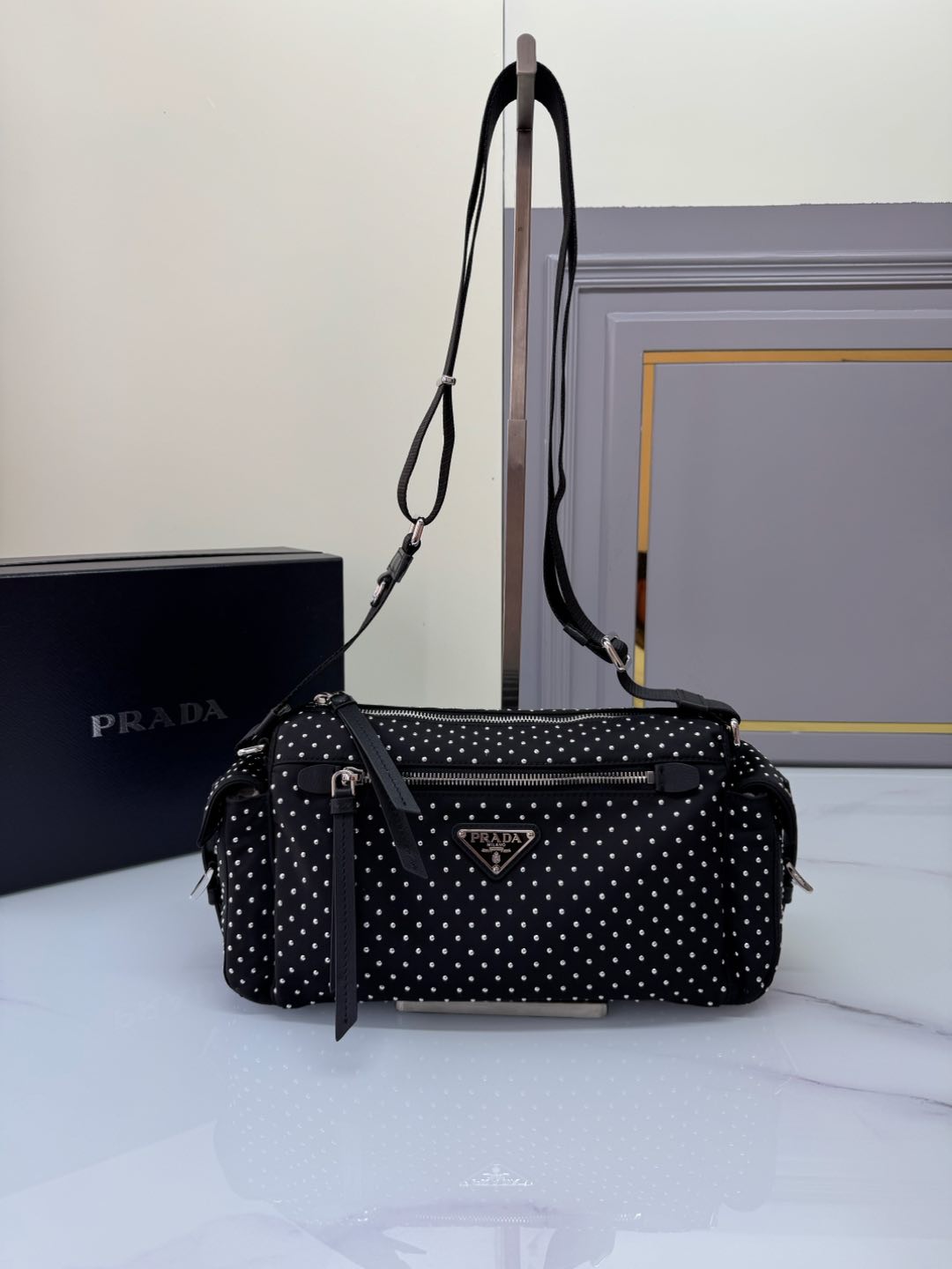 TOP PRADA Messenger Bag Nylon 33x17x9cm - Black
