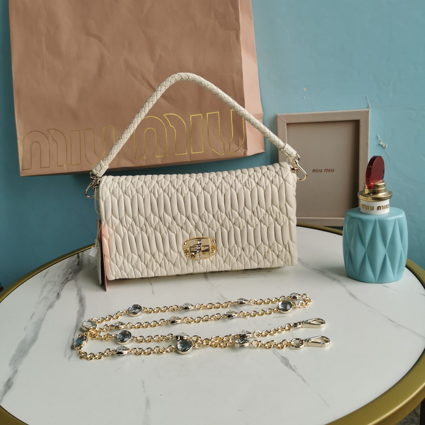 TOP Miu Miu Lambskin Bag 22 x 12x 4.5cm - 3 Color