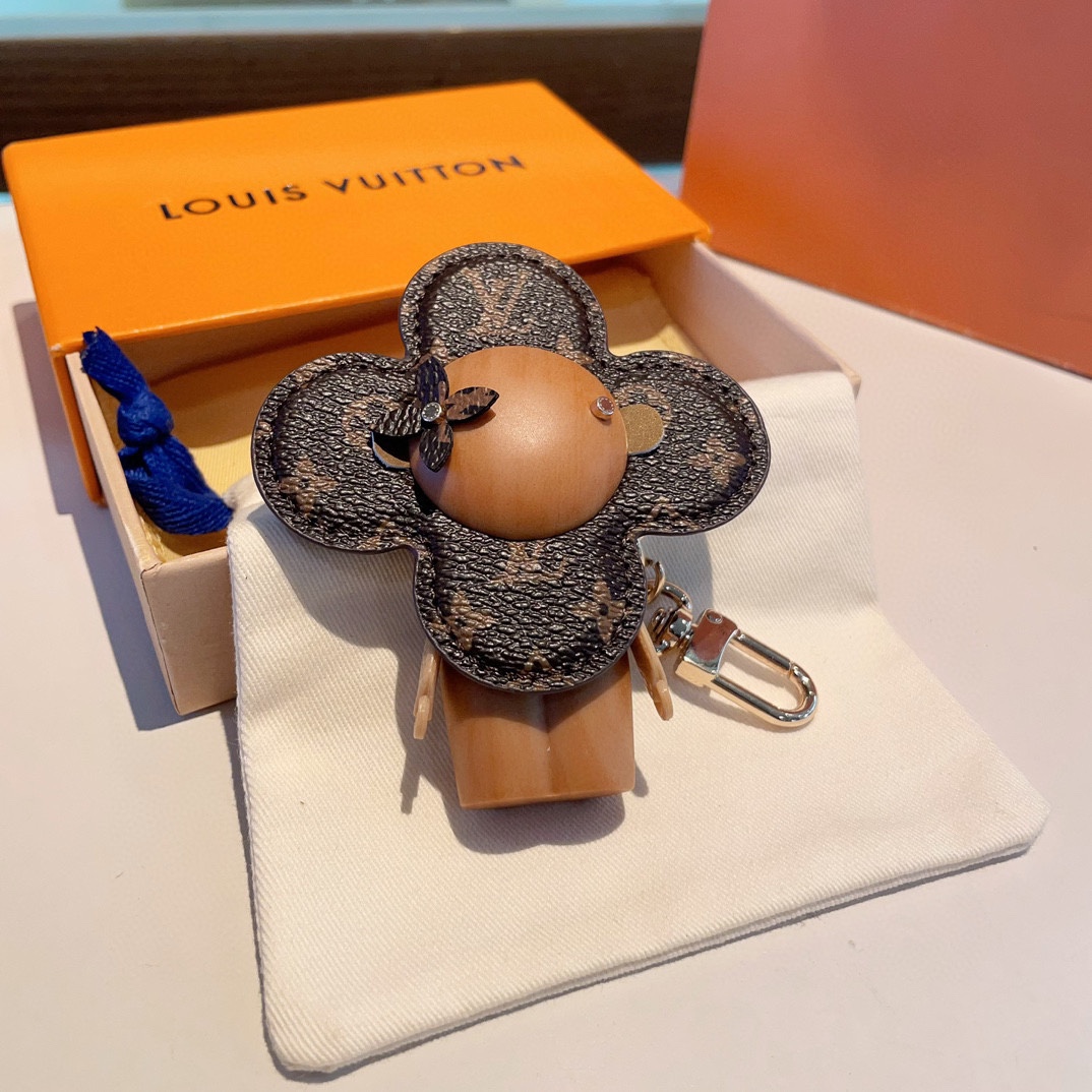 TOP Louis Vuitton LV Sunflower Keychain