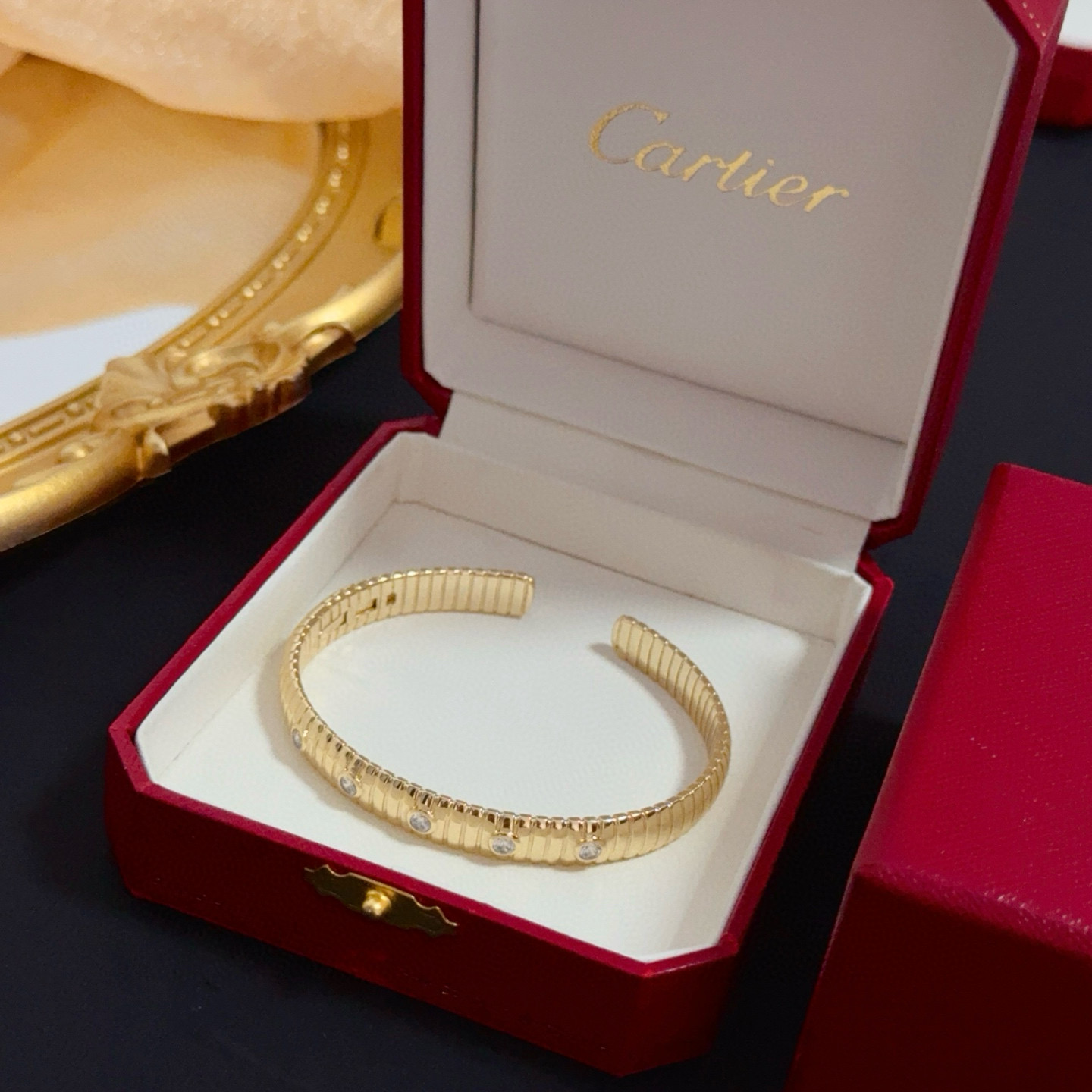 TOP Cartier Open Bracelet - Gold