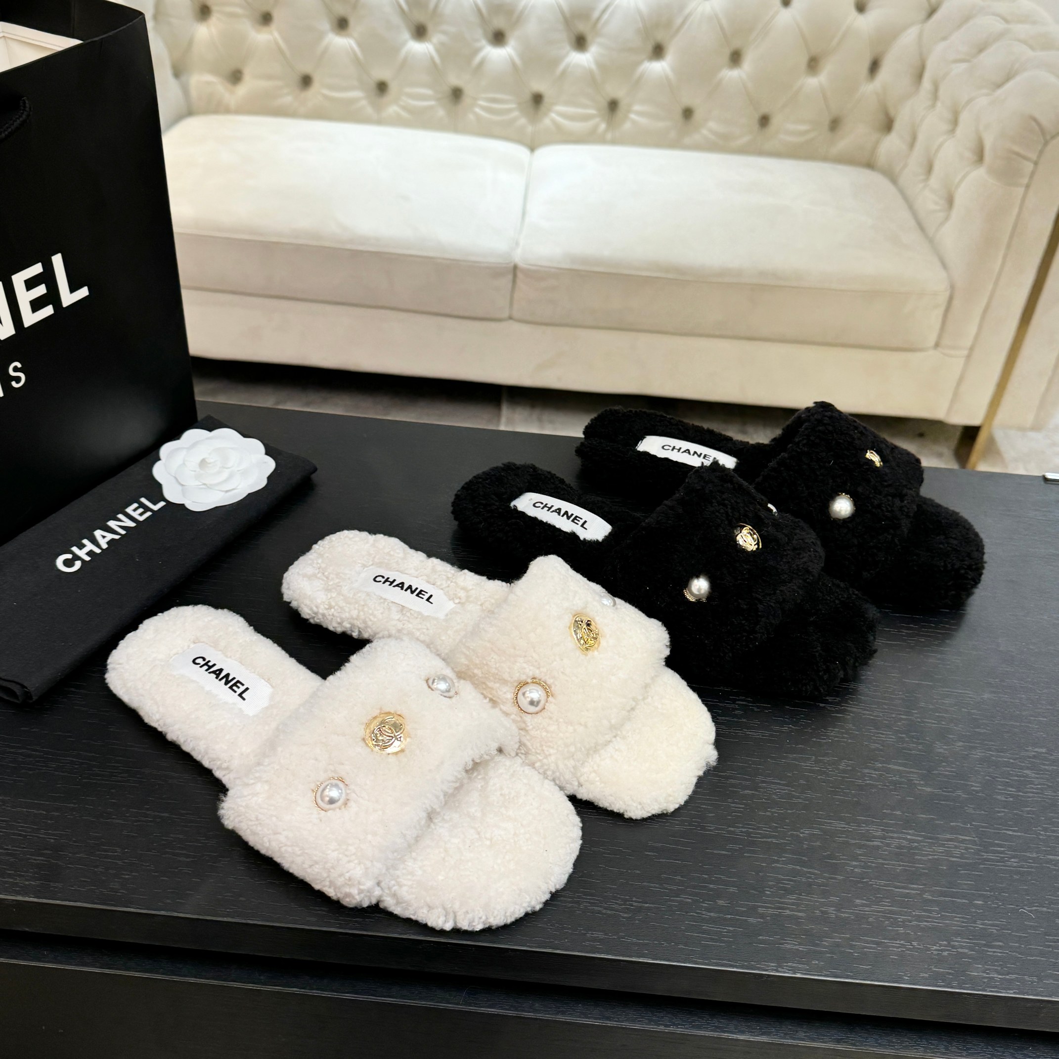 TOP CHANEL Fur Slippers - 2 Colors