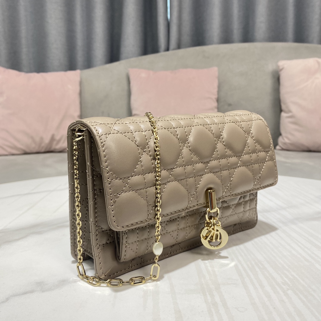 Perfect Replica Dior Lady Dior Chain Pouch（10A Mirror Version）