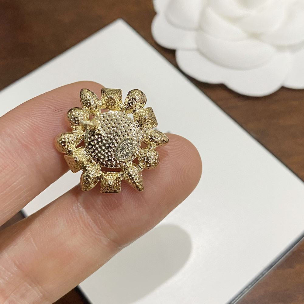 TOP CHANEL Sunflower Earrings