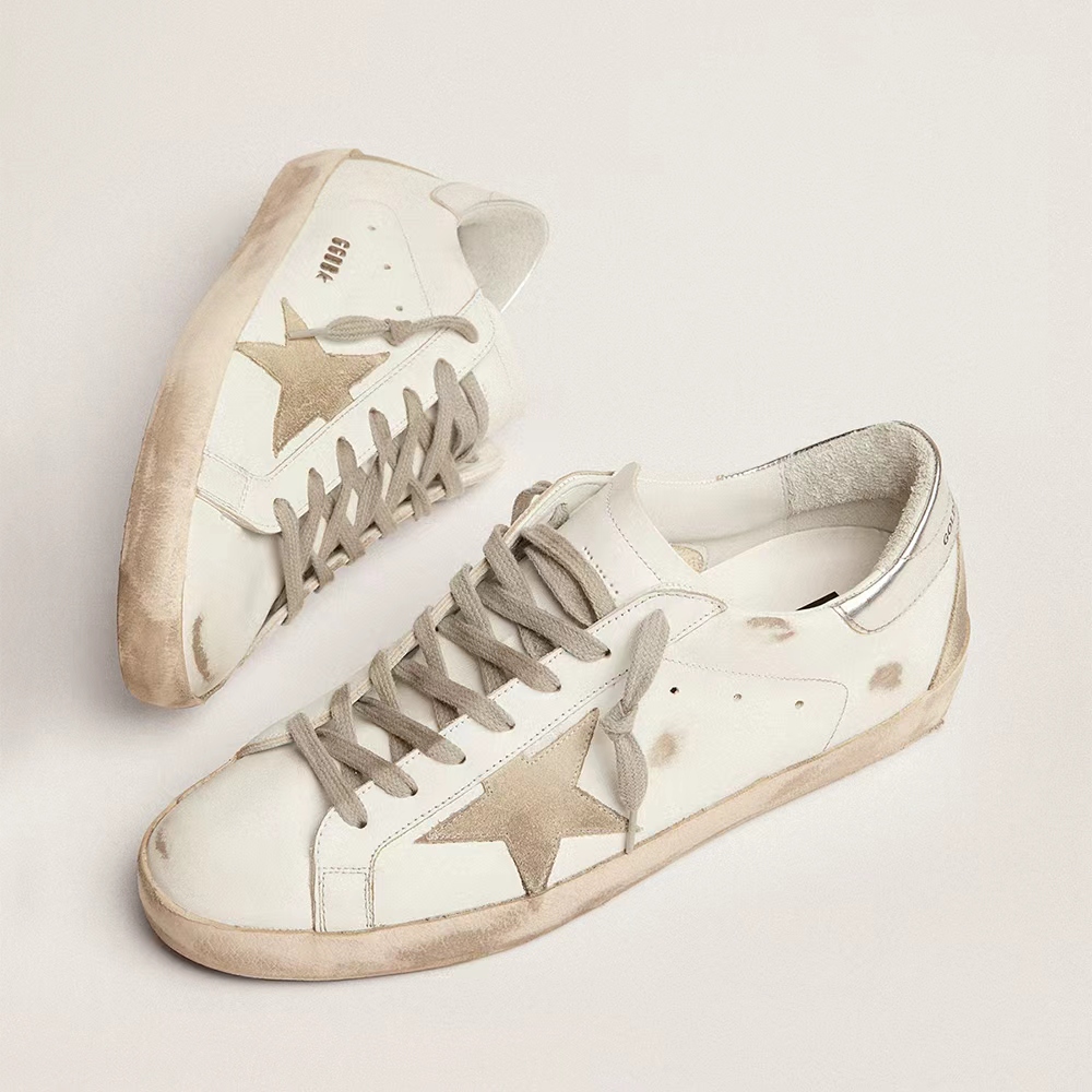 Golden Goose  Super-Star sneakers in silver with metal studded lettering (Replica)