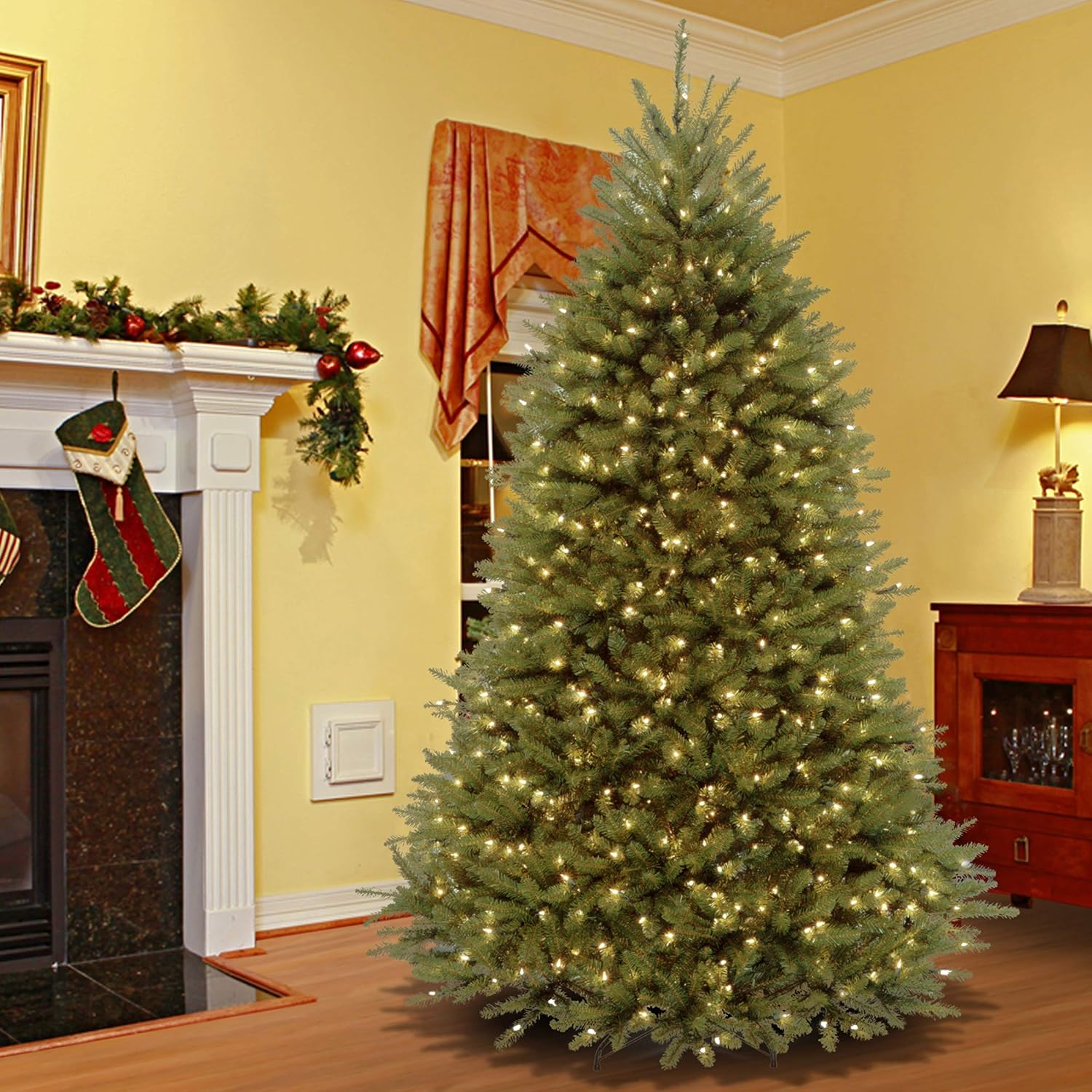 National Tree Company 7.5ft Pre-Lit Dunhill Fir Artificial Christmas Tree
