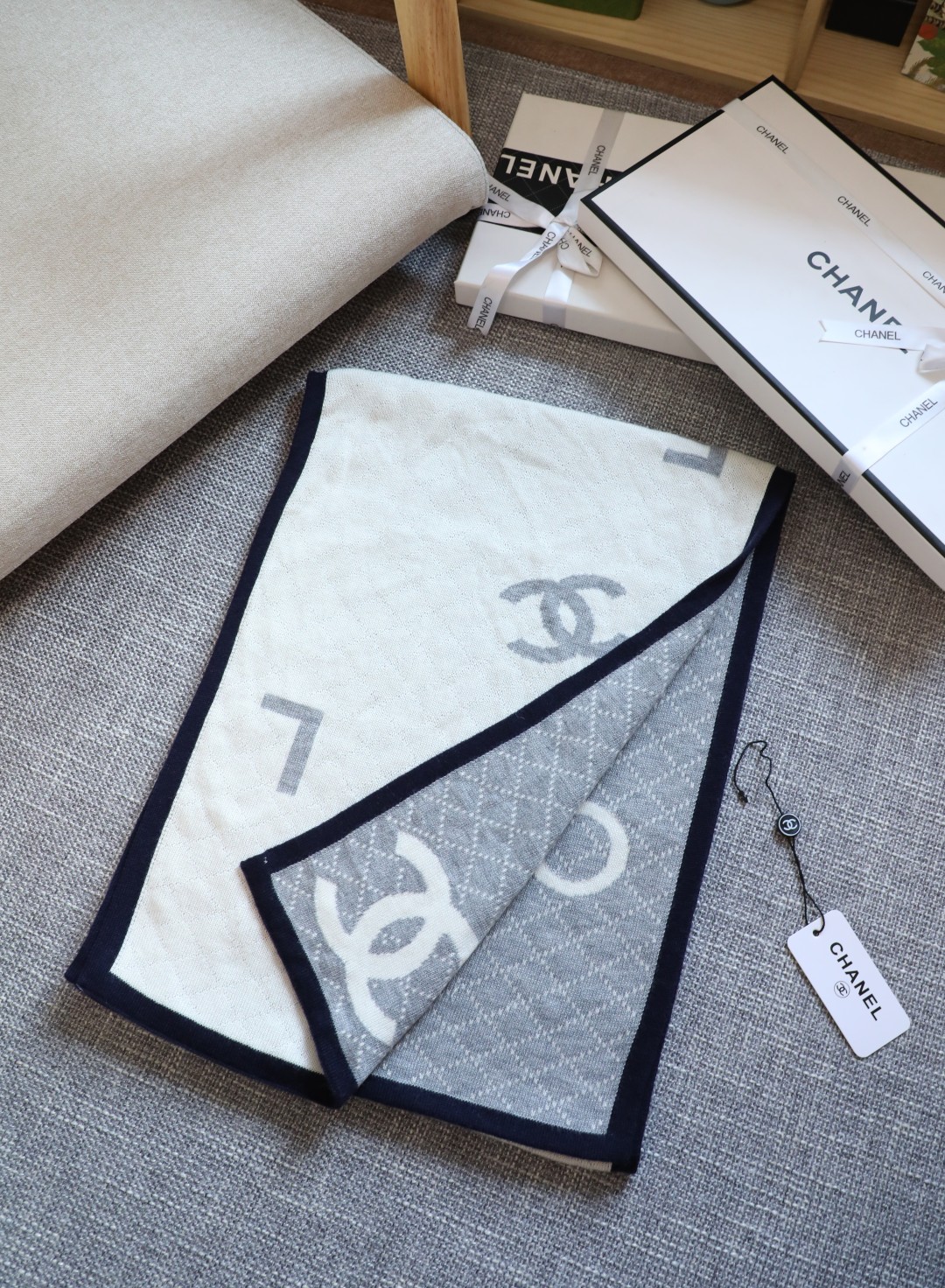 TOP CHANEL CC Wool Scarf 30X180 cm - 2 Colors