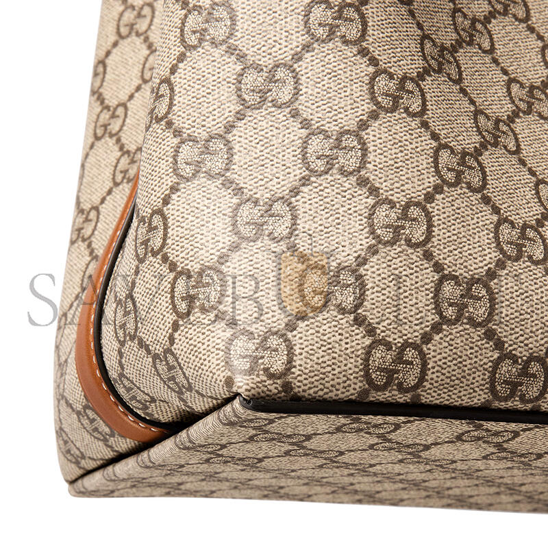 GUCCI GG EMBLEM MEDIUM BUCKET BAG 815103 (25*25*15.5cm)