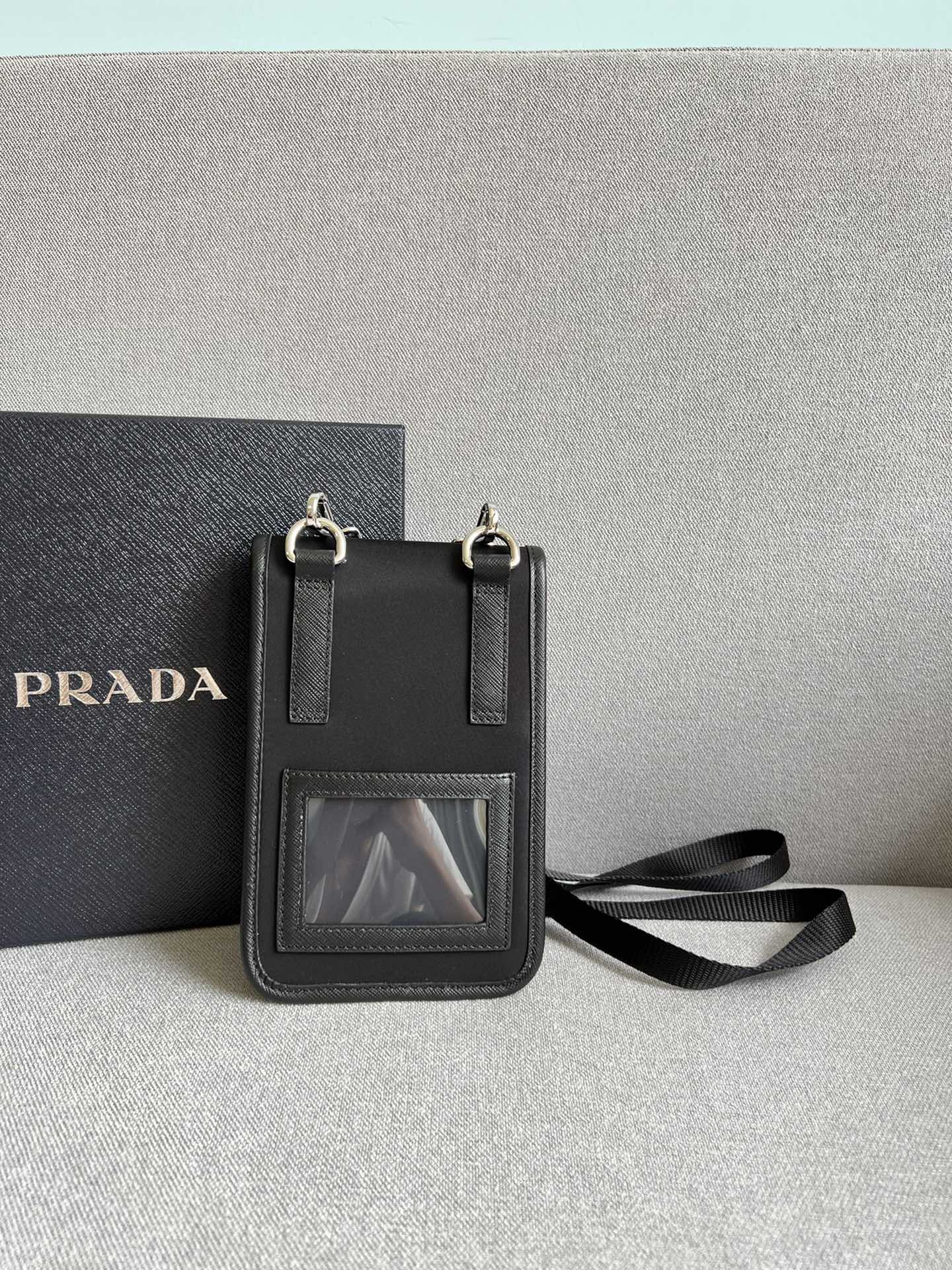 TOP PRADA Mobile Phone Bag Cowhide 12*18cm - Black