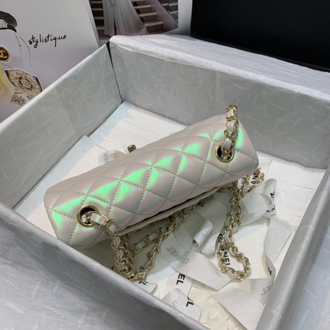 TOP CHANEL Classic Flap Bag Mini 20CM - White Iridescent