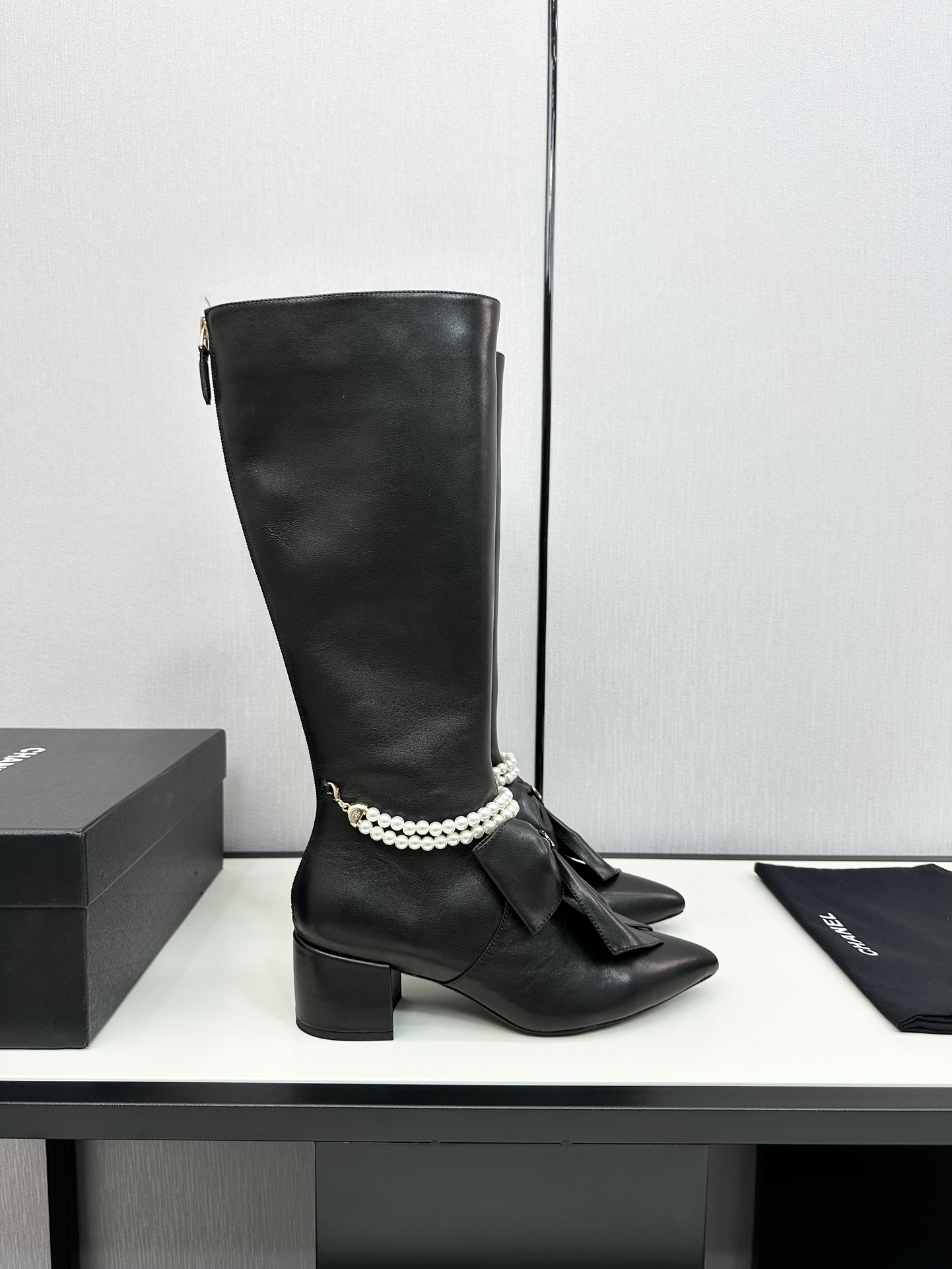 TOP CHANEL Long Boots with Big Bow & Pearl - 3 Color