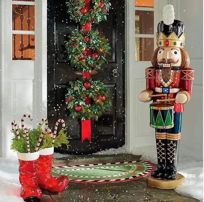 8ft Giant Sized Animated Nutcracker With Drums