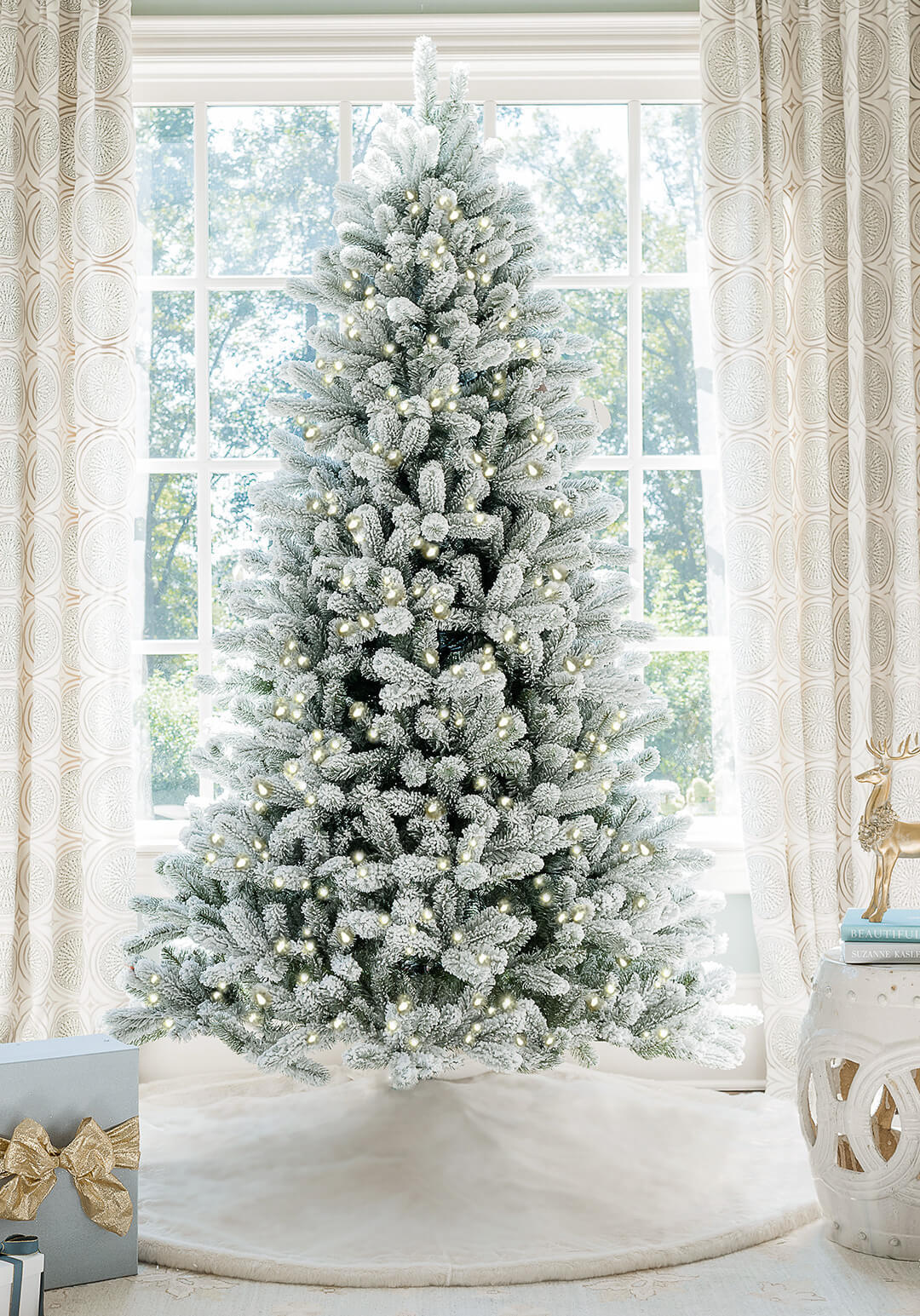 6.5' Artificial Christmas Tree with 600 Warm White LED Lights