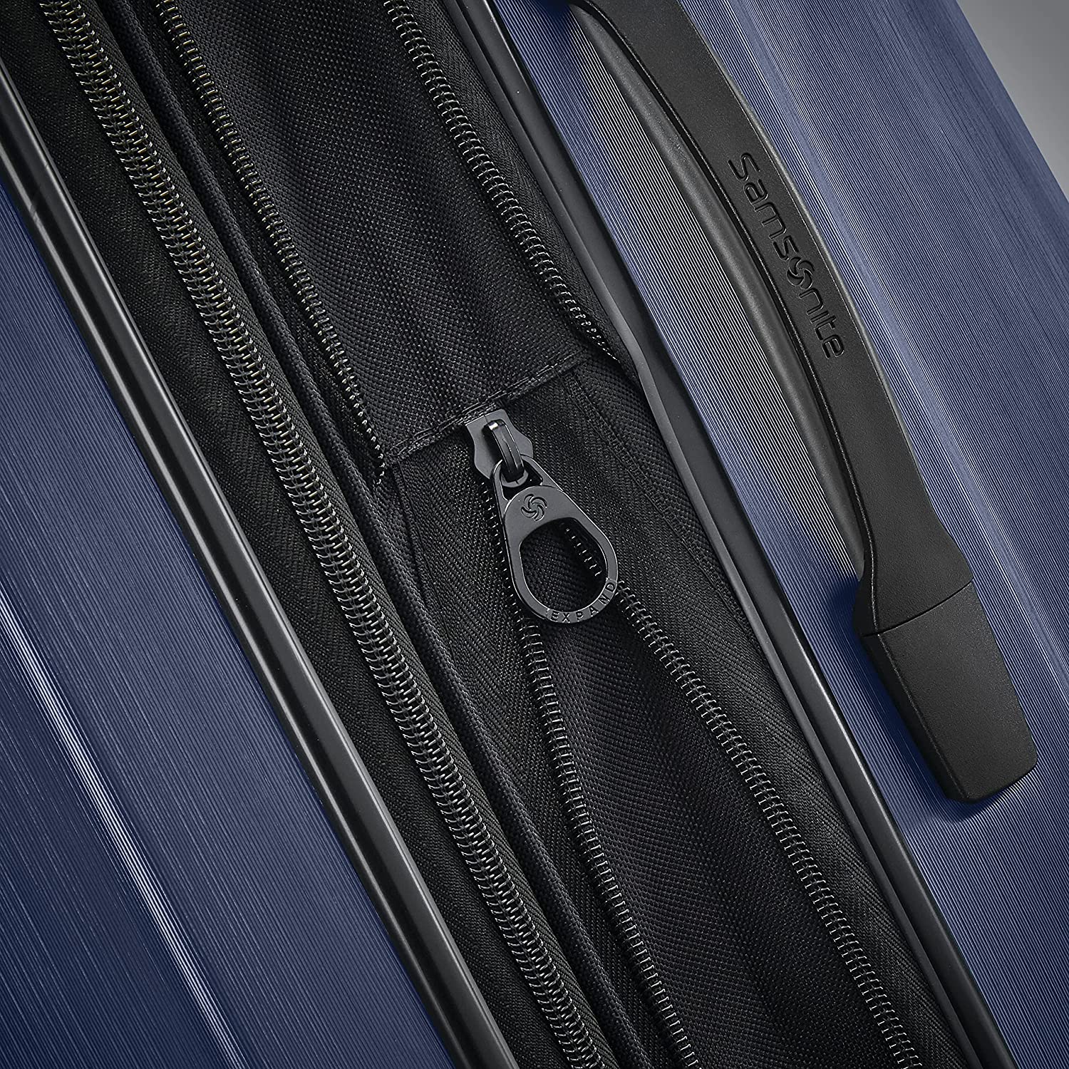 Centric 2 Hardside Expandable Luggage with Spinner Wheels