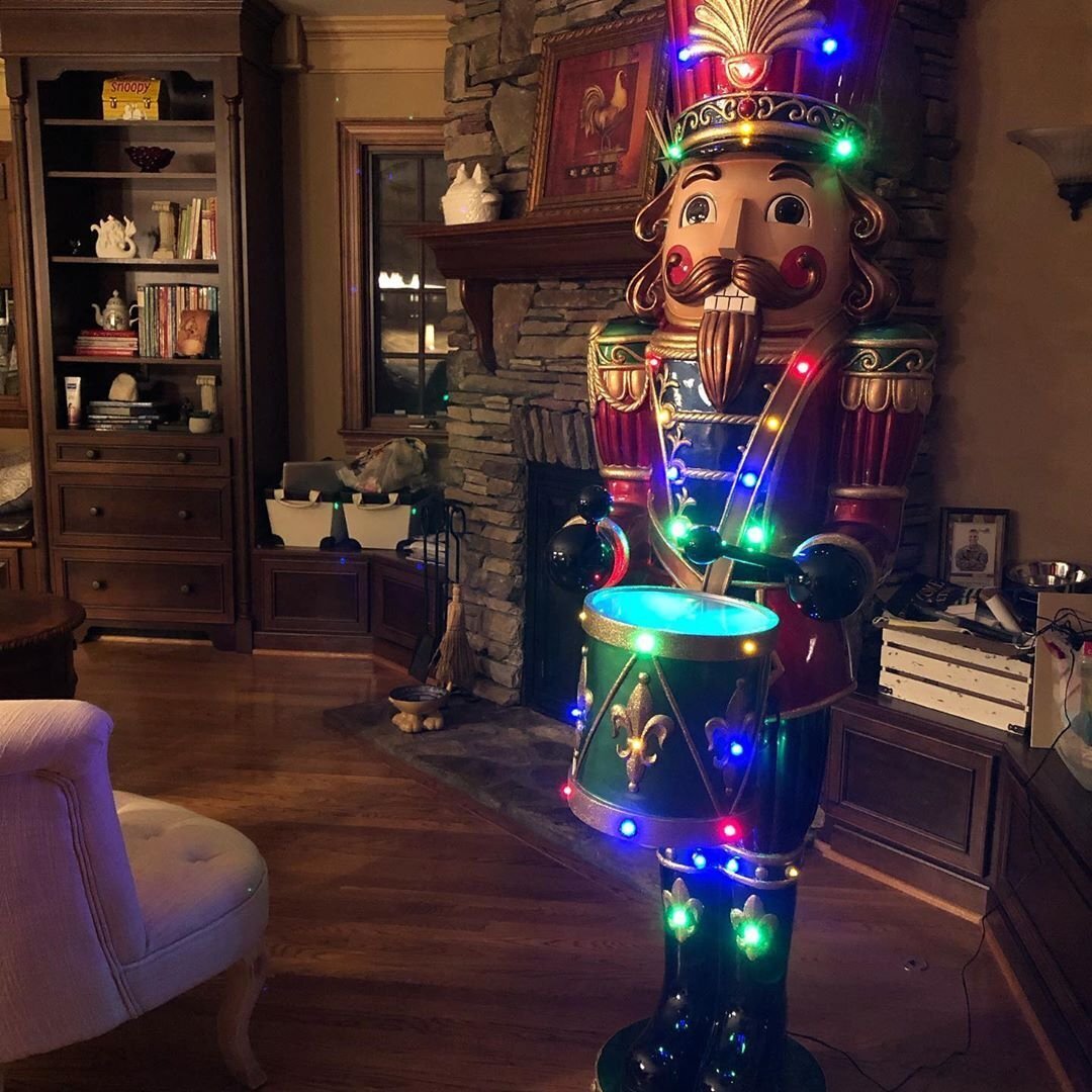 8ft Giant Sized Animated Nutcracker With Drums