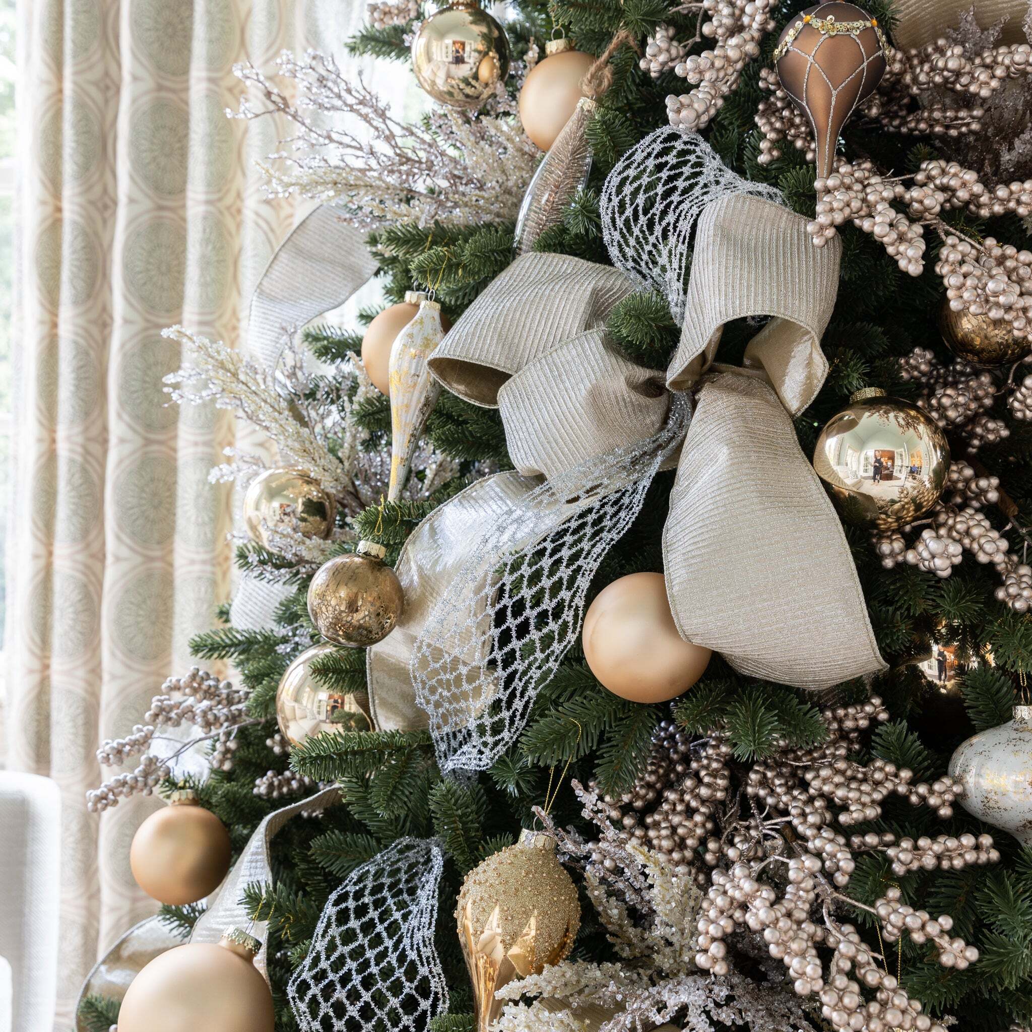 9' Aspen Fir Quick-Shape Tree Unlit