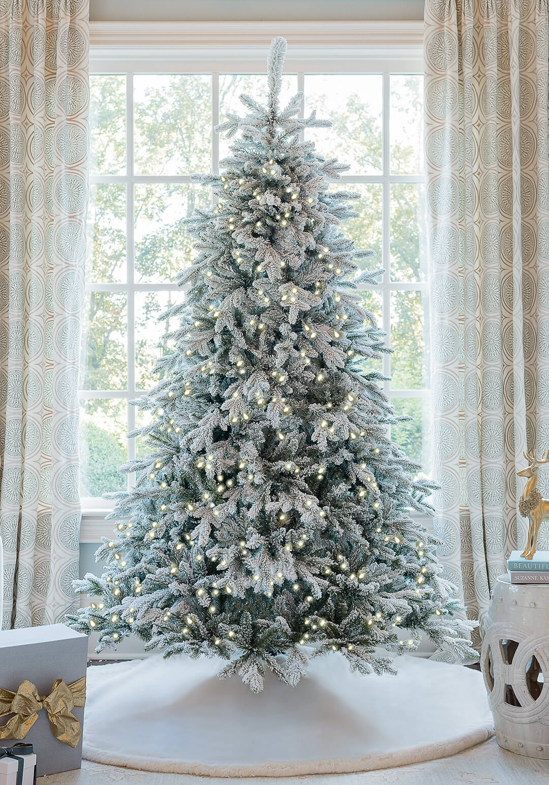6.5' Artificial Christmas Tree with 650 Warm White LED Lights