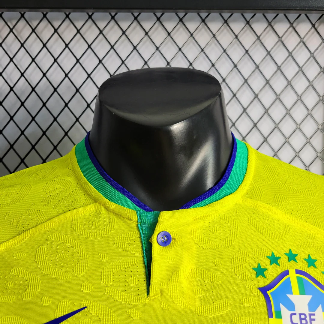 1:1 copy top quality 2022 Player Version Brazil Home Football Shirt
