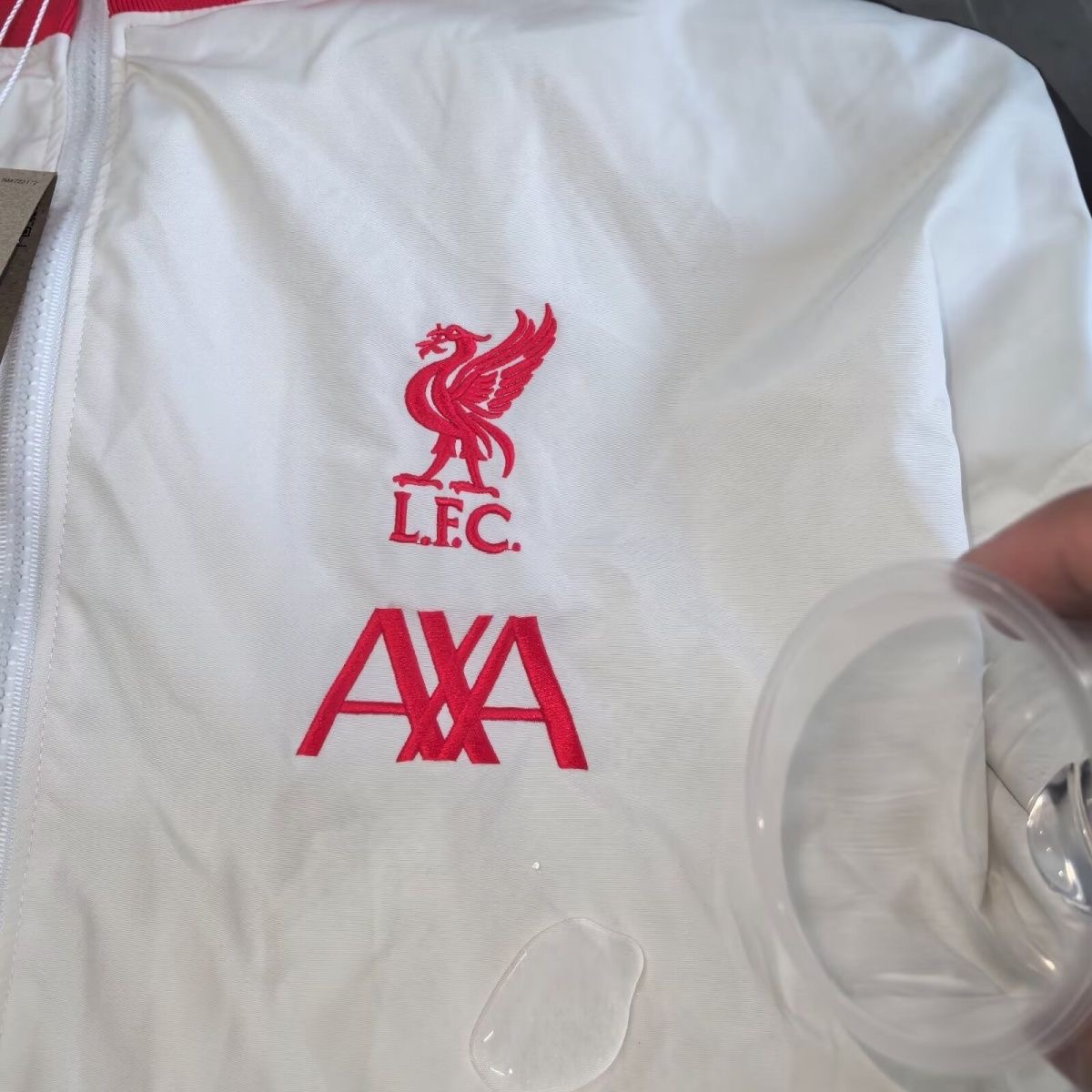 2025/2026 Liverpool White Windbreaker Football shirt