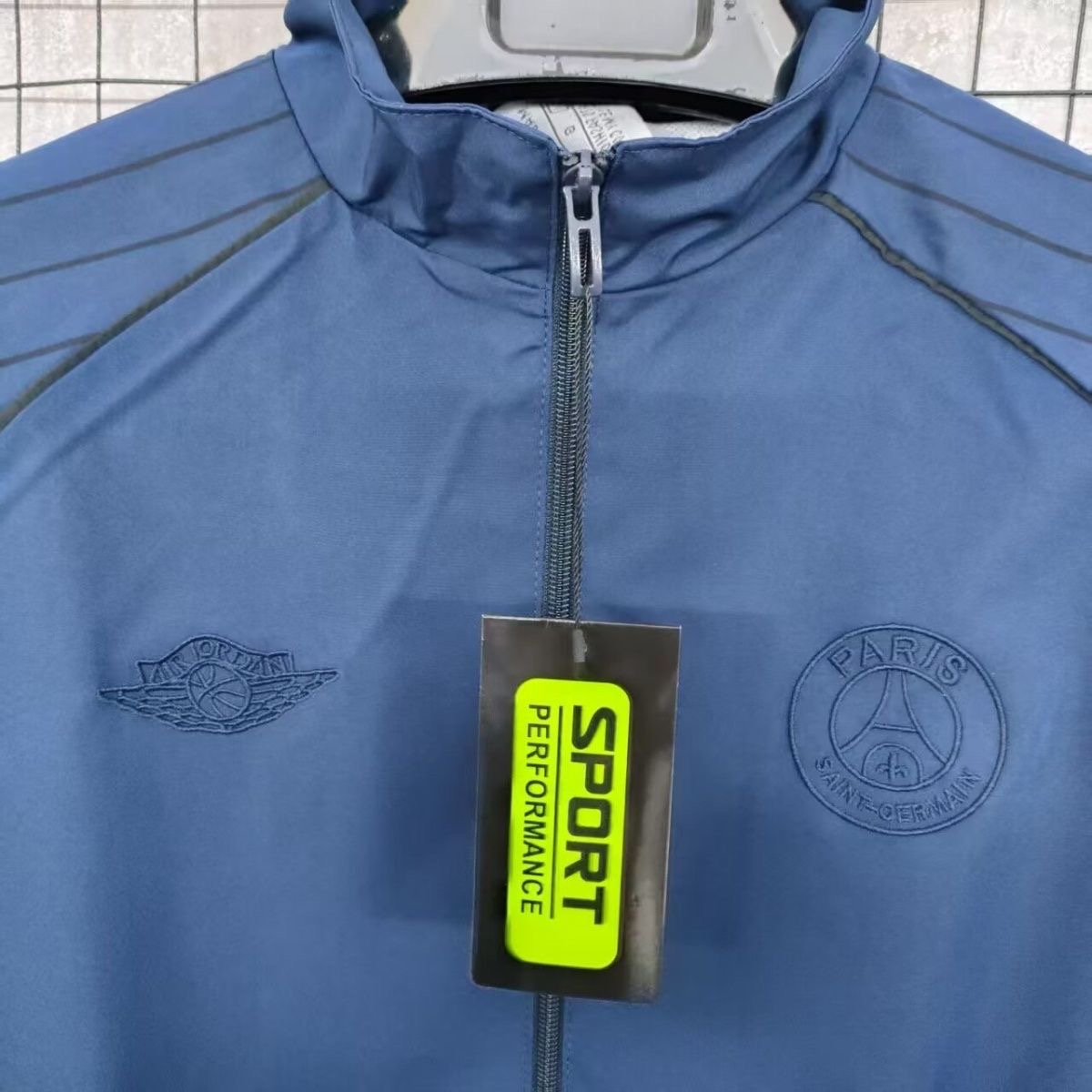 2025/2026 Paris Saint-Germain Windbreaker Football Shirt