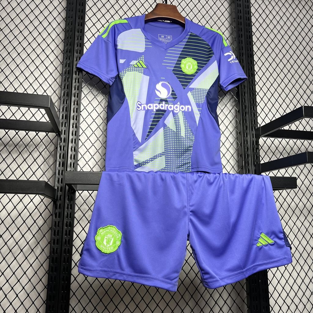 2024/2025 Manchester United Goalkeeper Soccer Shirt Kids size