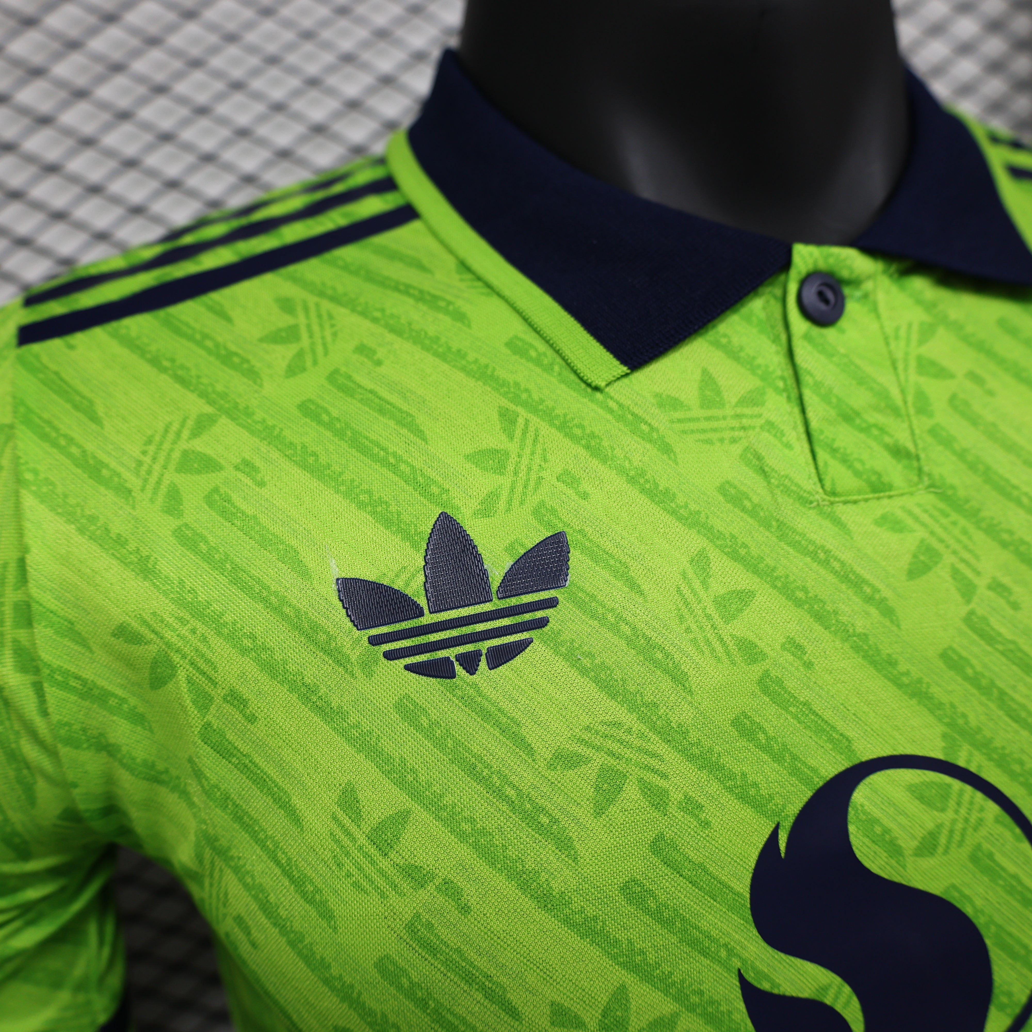2024/2025 Manchester United Fluorescent Green Special Edition Football Jersey For Player Version
