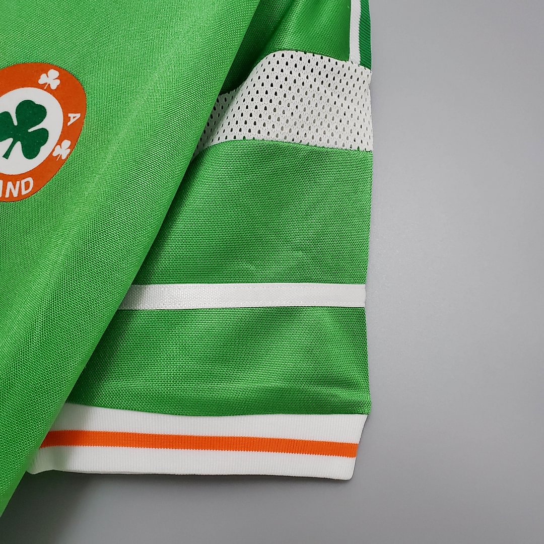 1988 Retro Ireland Home Football Shirt( Fans Edition )