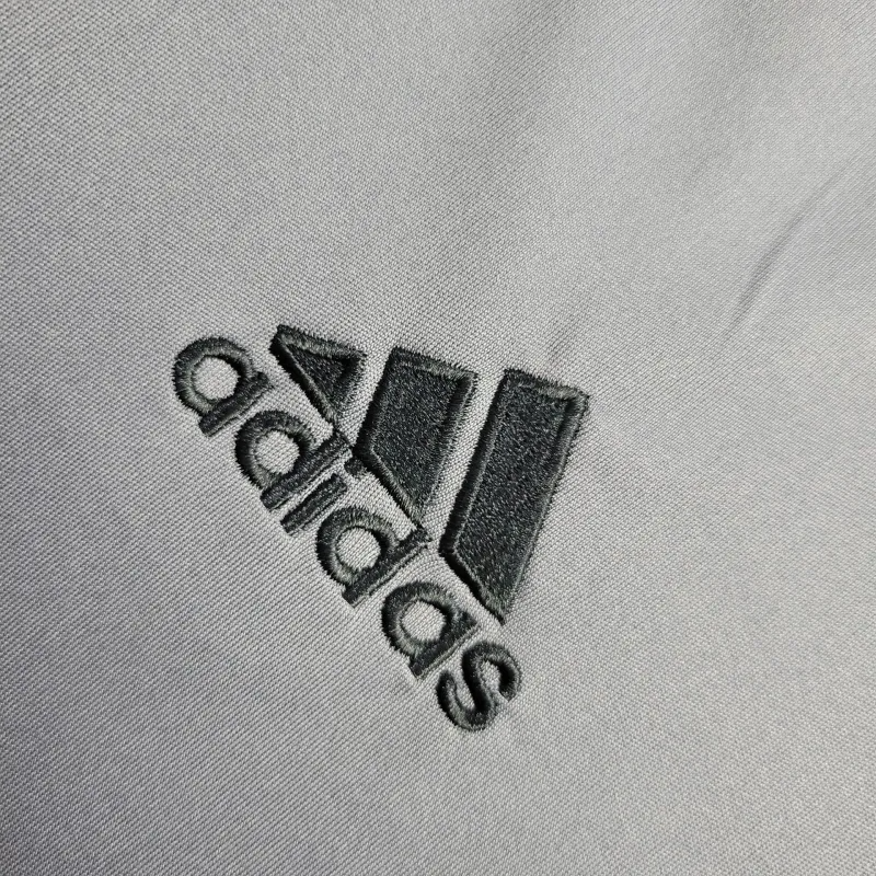 2005/2006 Retro Real Madrid Third Away Football Shirt