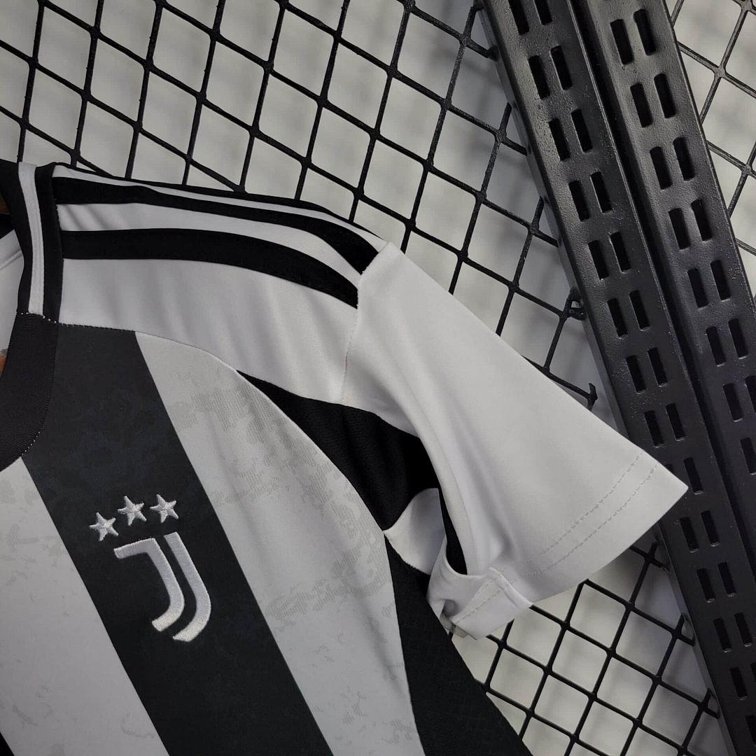 2024/2025 Juventus Home Football Shirt Kids