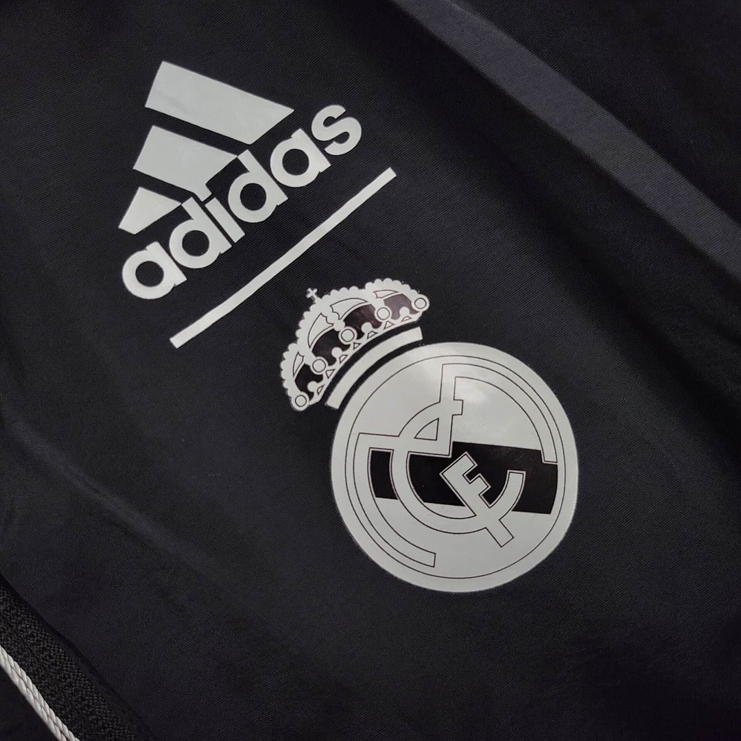 2024/2025 Real Madrid (Black dragon) Reversible Windbreaker Football Shirt