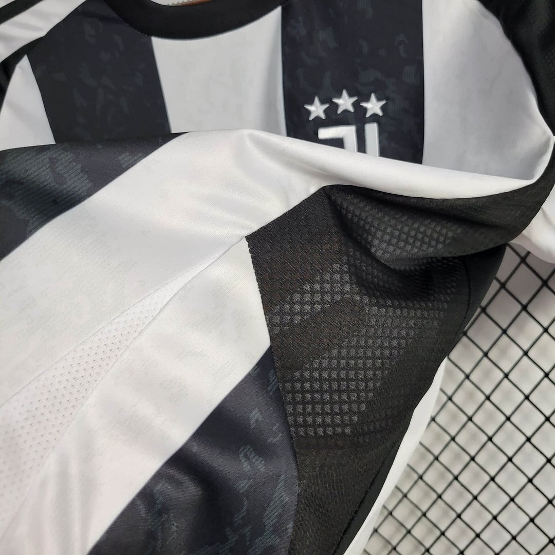 2024/2025 Juventus Home Football Shirt