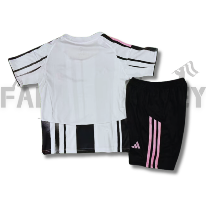 2025/2026 Juventus Home Football Shirt (For Kids)
