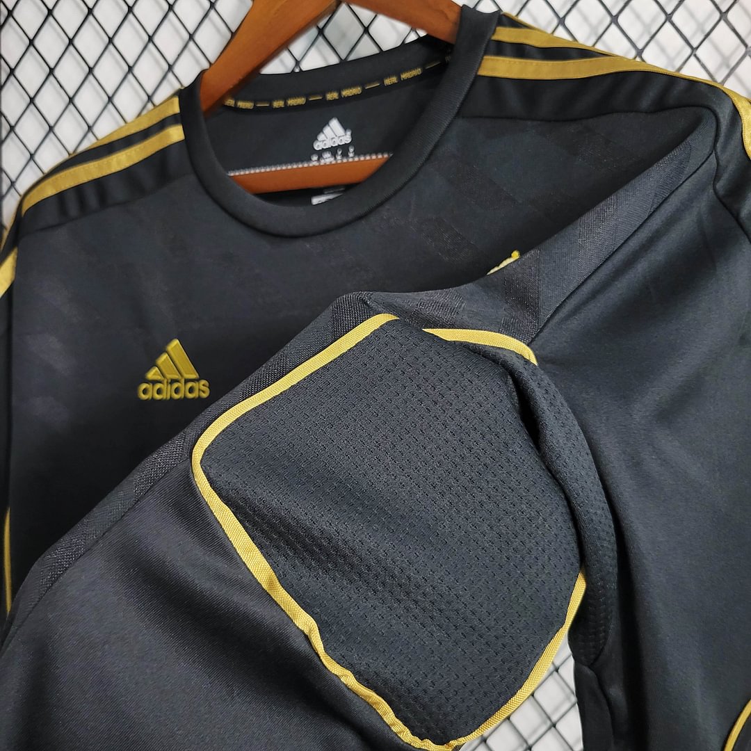 2011/2012 Real Madrid Retro Away Football Shirt