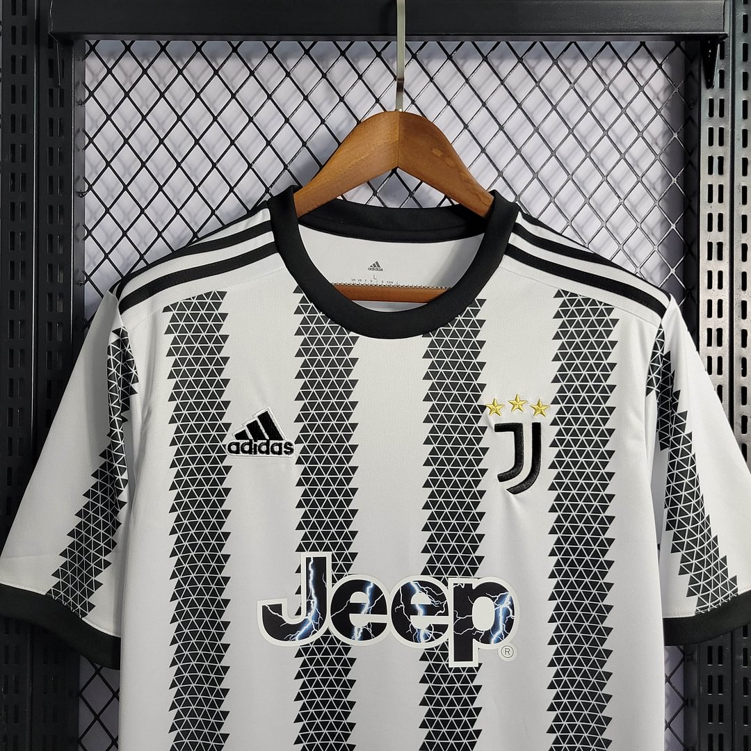 2022/2023 Juventus Home Football Shirt