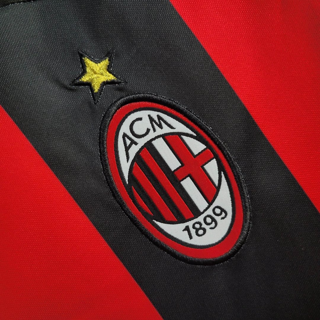 2001/2002 Retro AC Milan Home Football Shirt