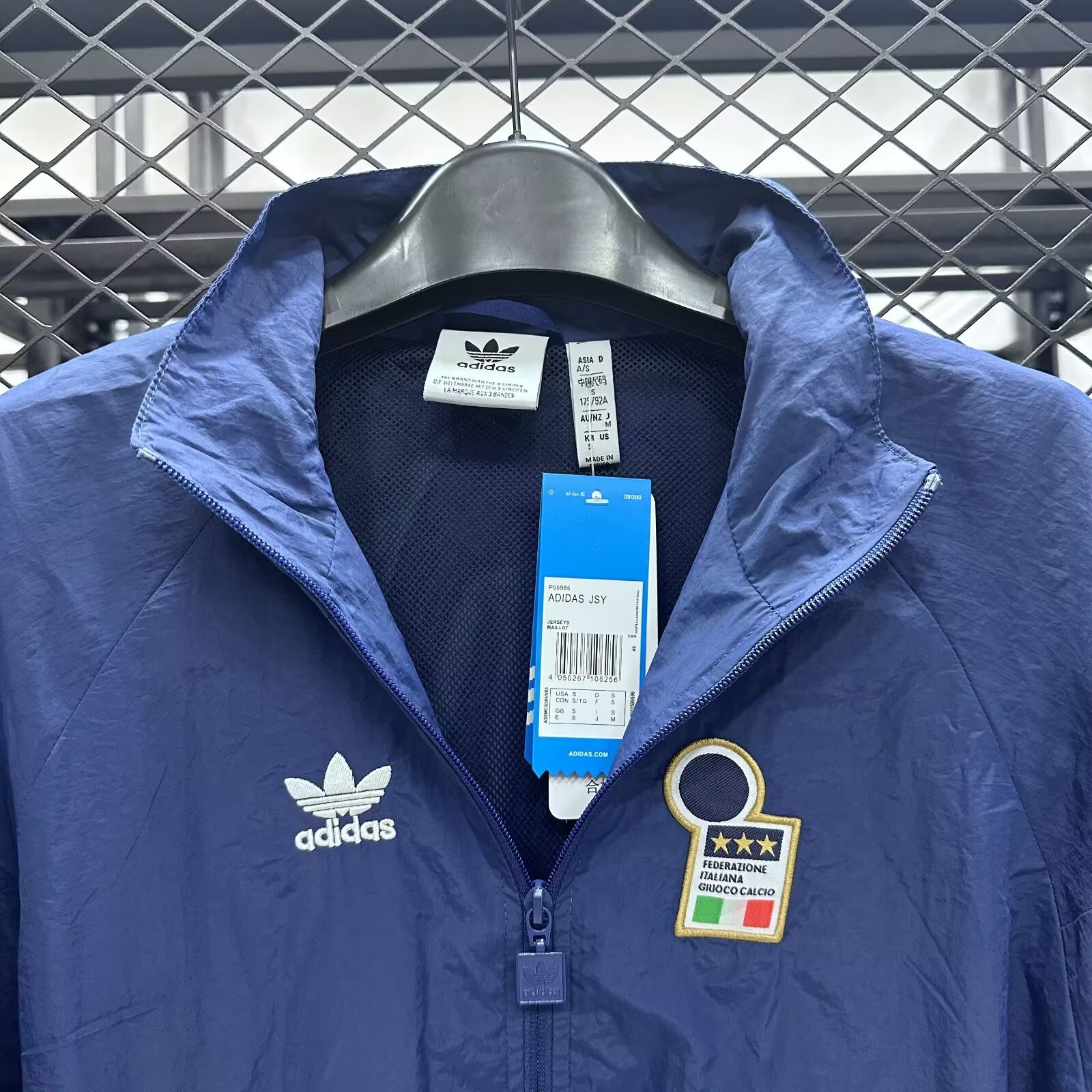 2024/2025 Italy Windbreaker Football Shirt