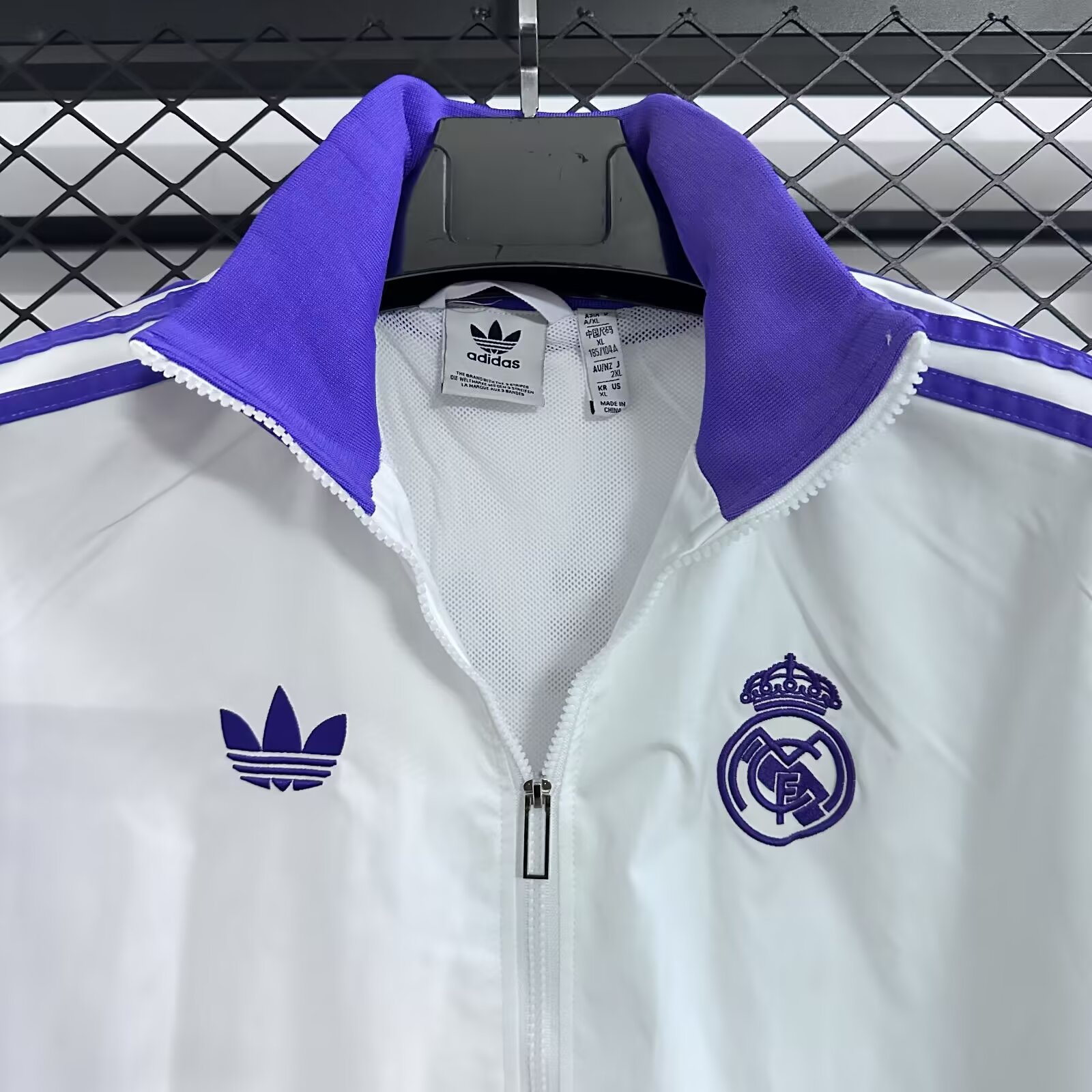 2024/2025 Real Madrid White Windbreaker Football shirt