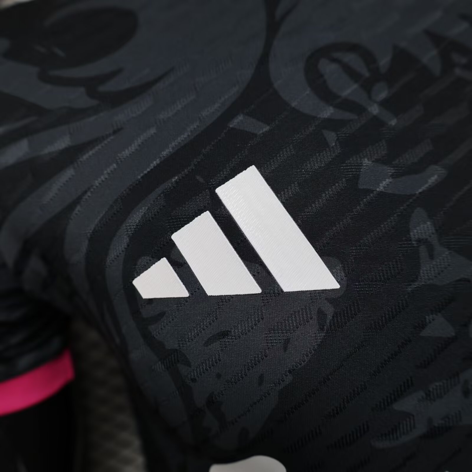 2025/2026 Liverpool Black Special Edition Football Jersey For Player Version
