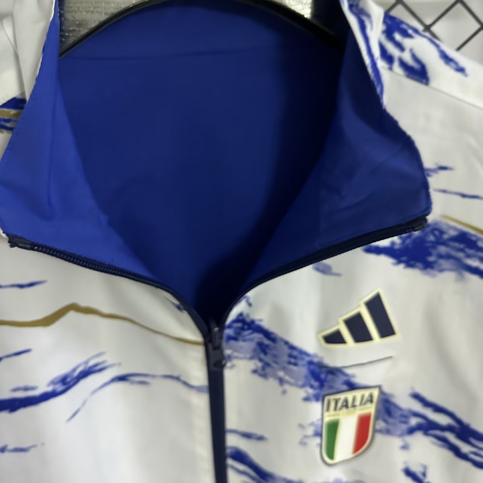 2024/2025 Italy (Blue-White)Reversible Windbreaker Football Shirt