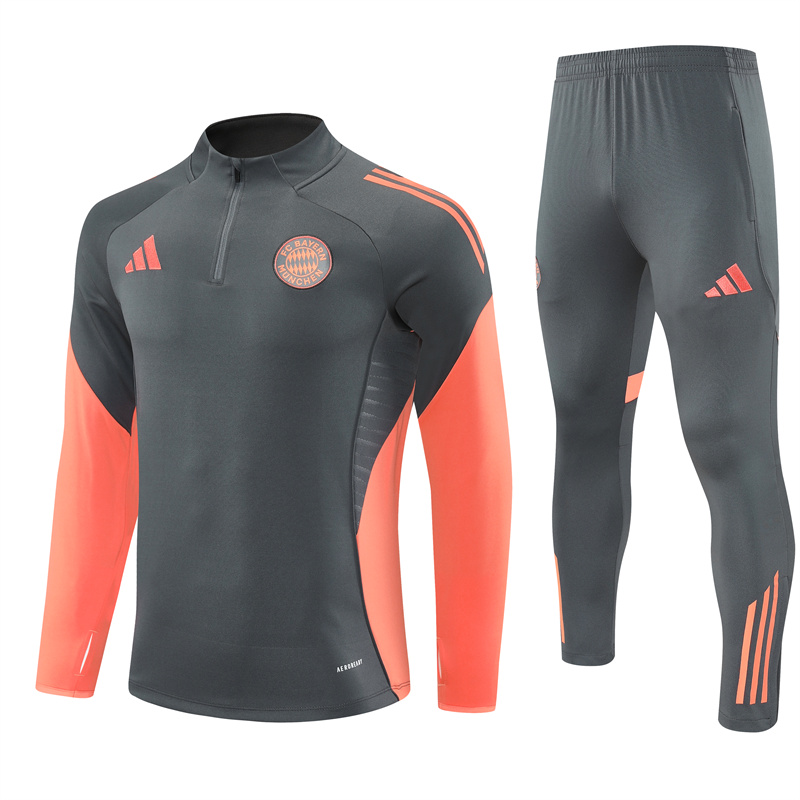 2025/2026 Bayern Half zip training suit set
