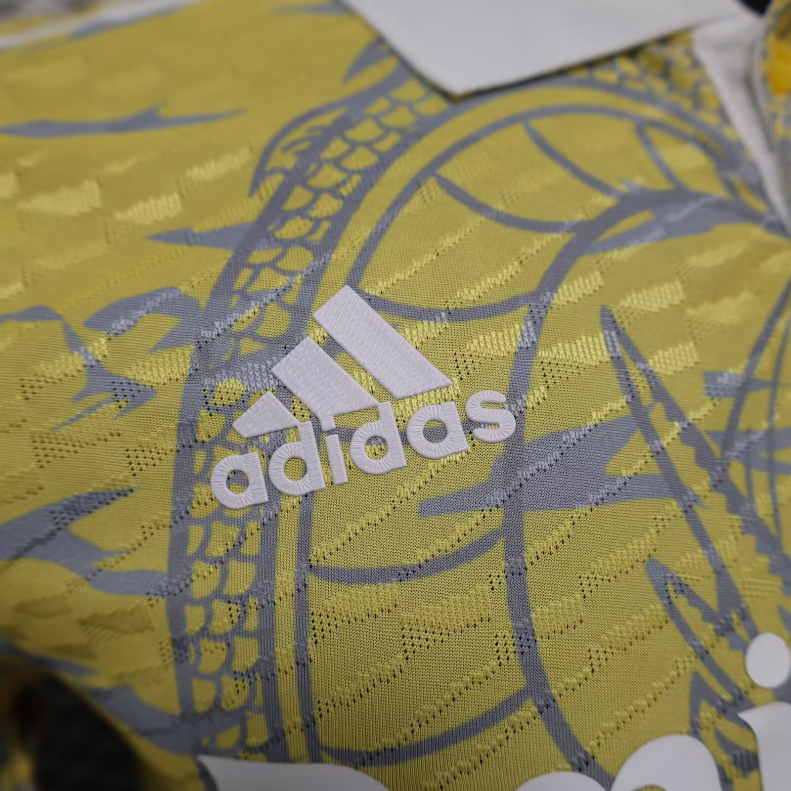 2024/2025 Real Madrid yellow Special Edition Football Jersey For Player Version