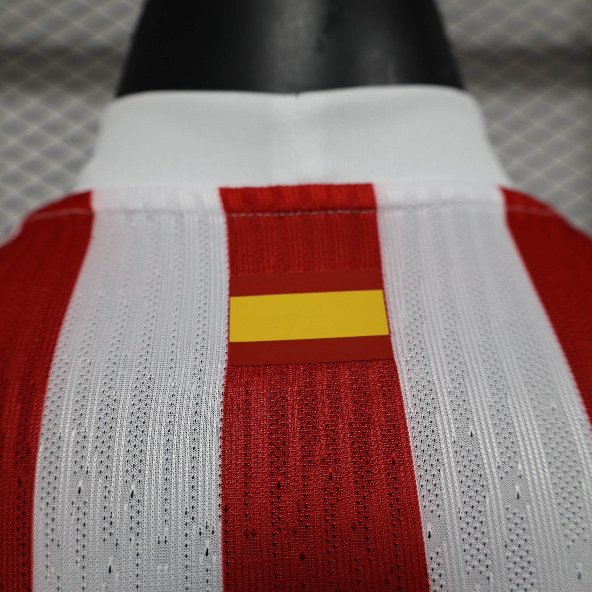2025/2026 Atletico Madrid Home Football Shirt (Player Version)