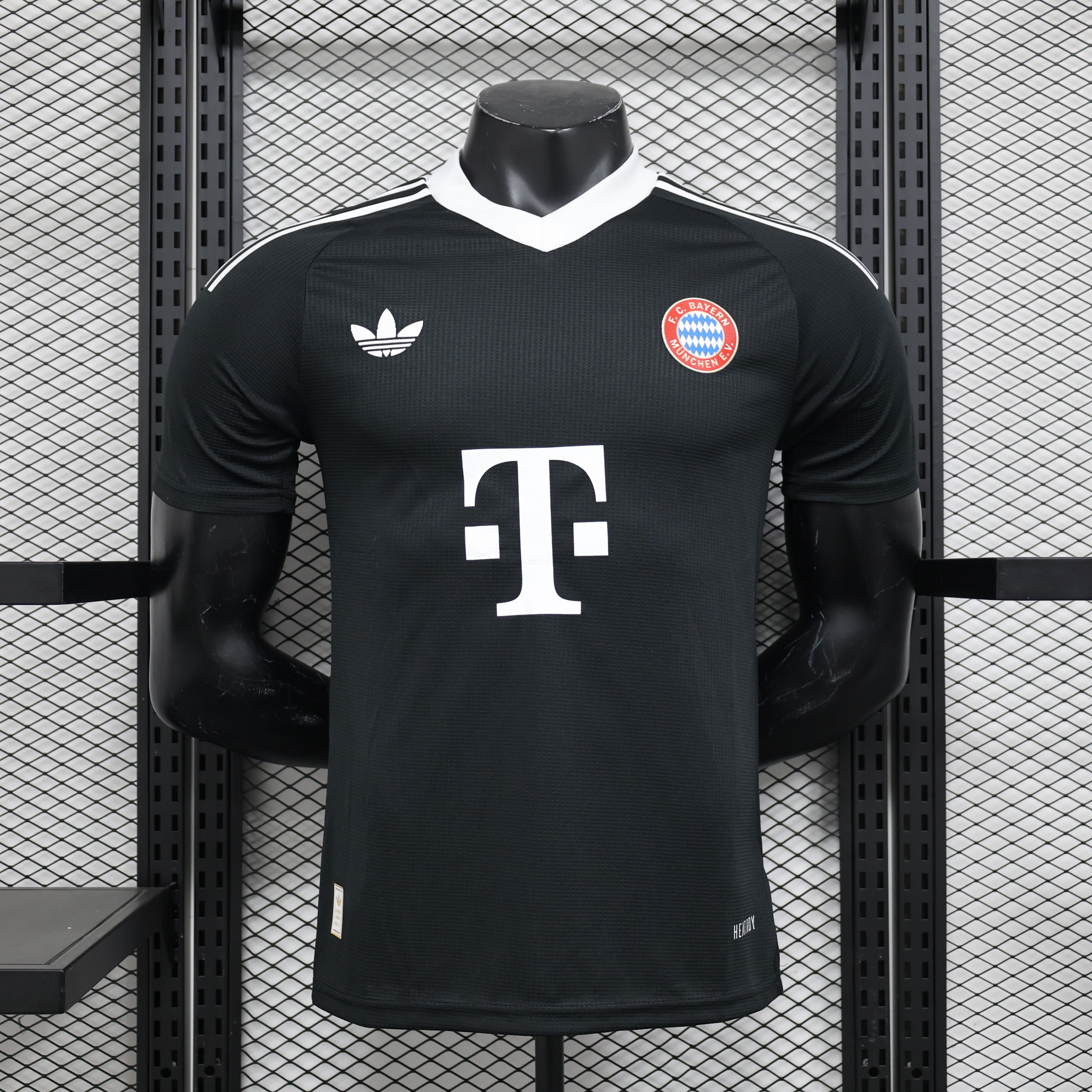 2024/2025 Bayern Goalkeeper Black Football Jersey For Player Version