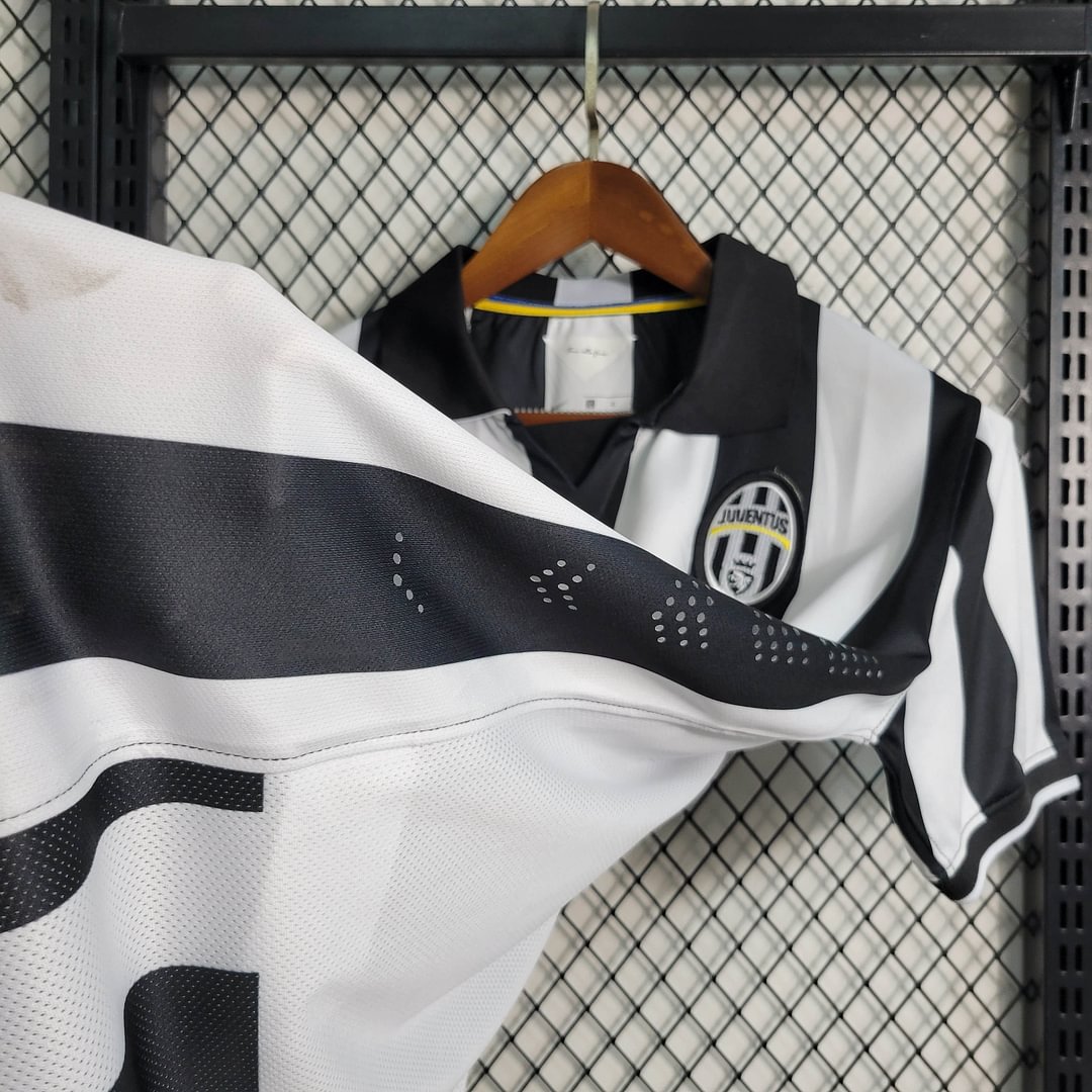 2014/2015 Juventus Retro Home Football Shirt