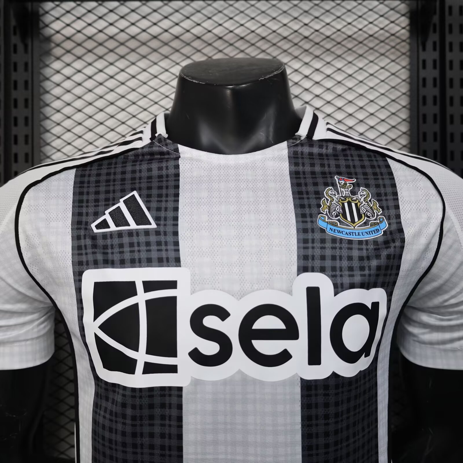 2025/2026 Newcastle United Home Football Shirt( Player Version)